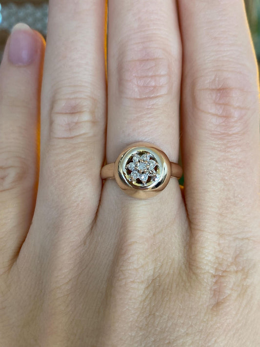 Vintage Solid 14k Yellow Gold Diamond Flower Ring - Size 6.25