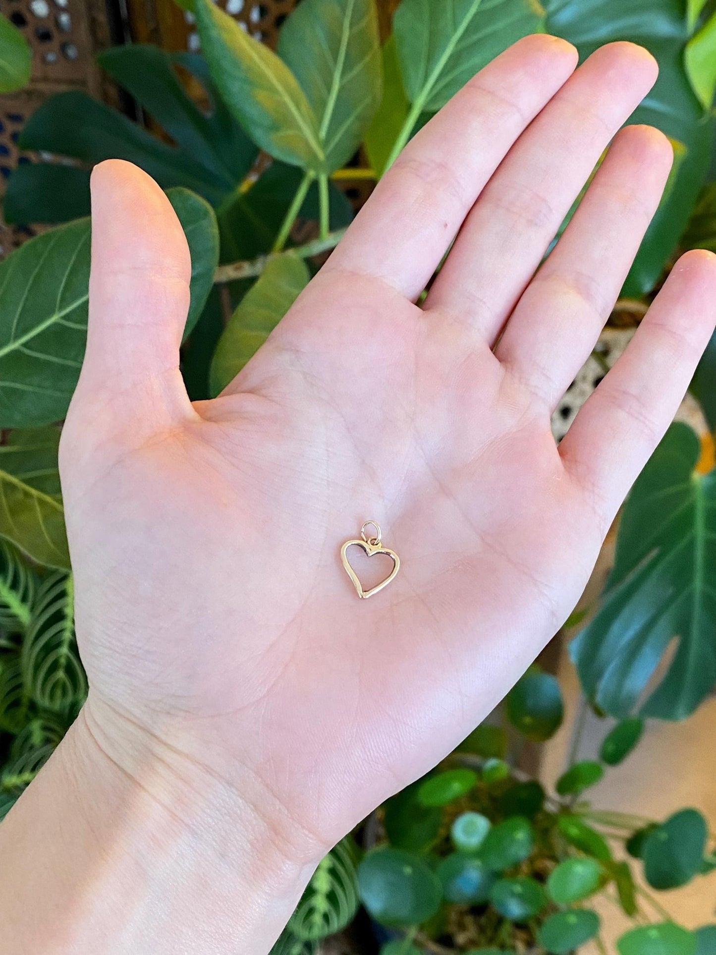 Vintage 9k Yellow Gold Open Heart Charm