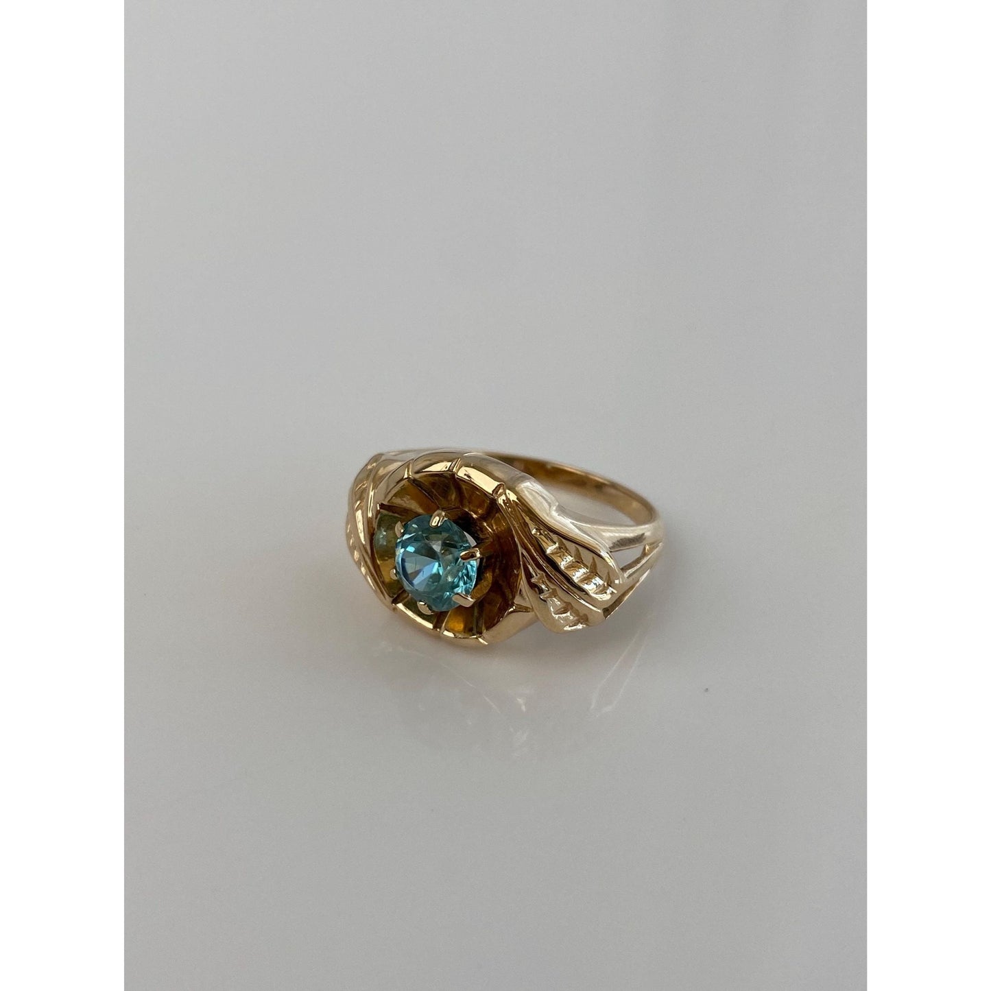 Vintage Solid 14k Yellow Gold Topaz Ring - Size 5.75