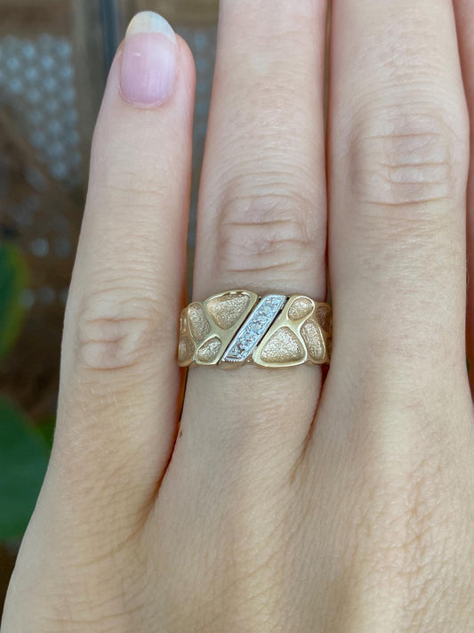 Vintage Solid 14k White & Yellow Gold Diamond Textured Ring Band - Size 6
