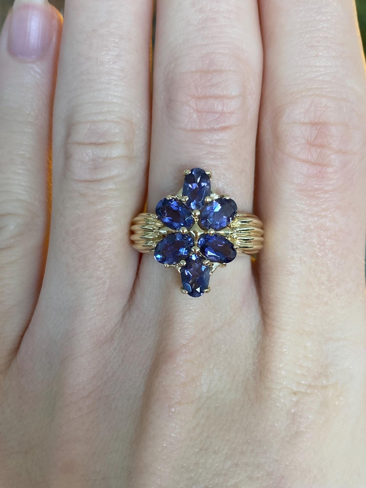 Vintage Solid 14k Yellow Gold Lilac Cubic Zirconia Cluster Ring - Size 6.75