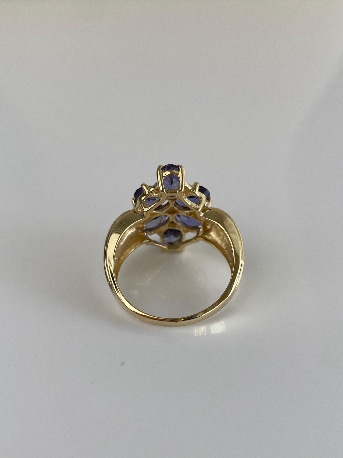 Vintage Solid 14k Yellow Gold Lilac Cubic Zirconia Cluster Ring - Size 6.75