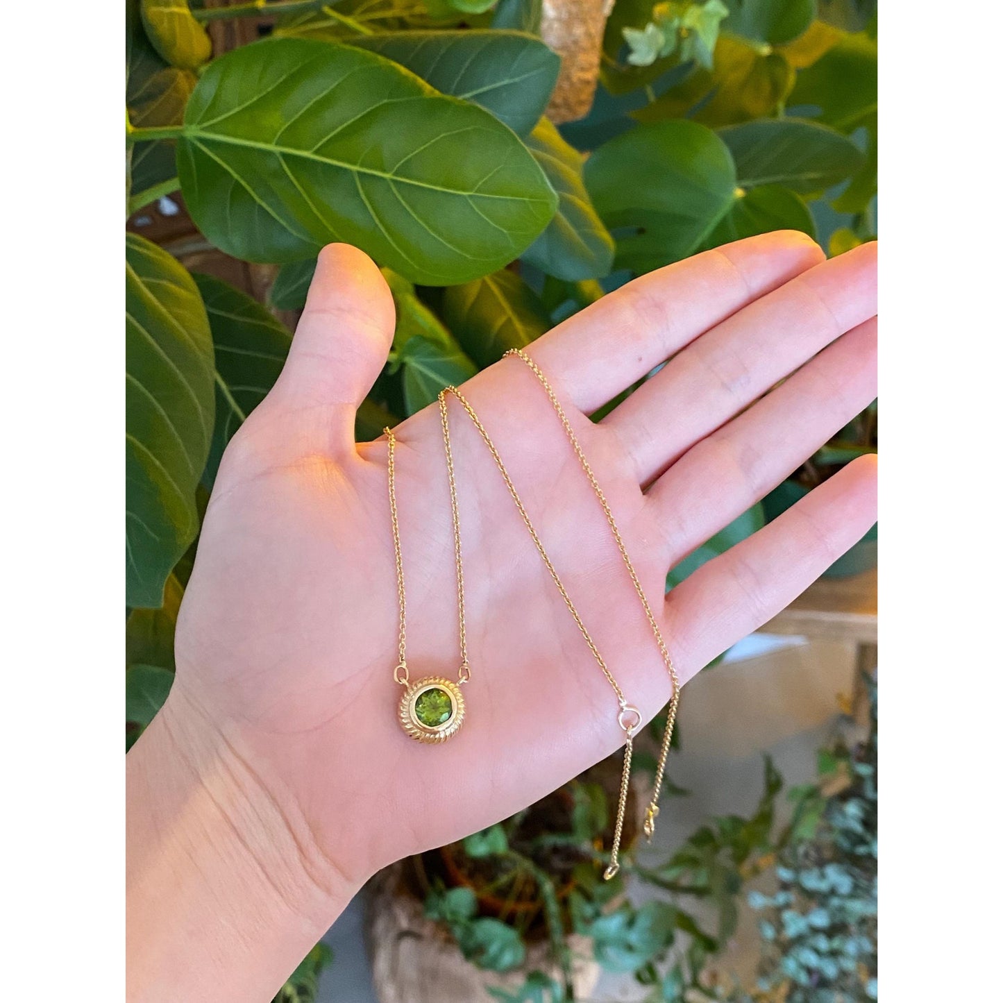 Vintage Solid 14k Yellow Gold Peridot Rolo Chain Necklace - 19 inches