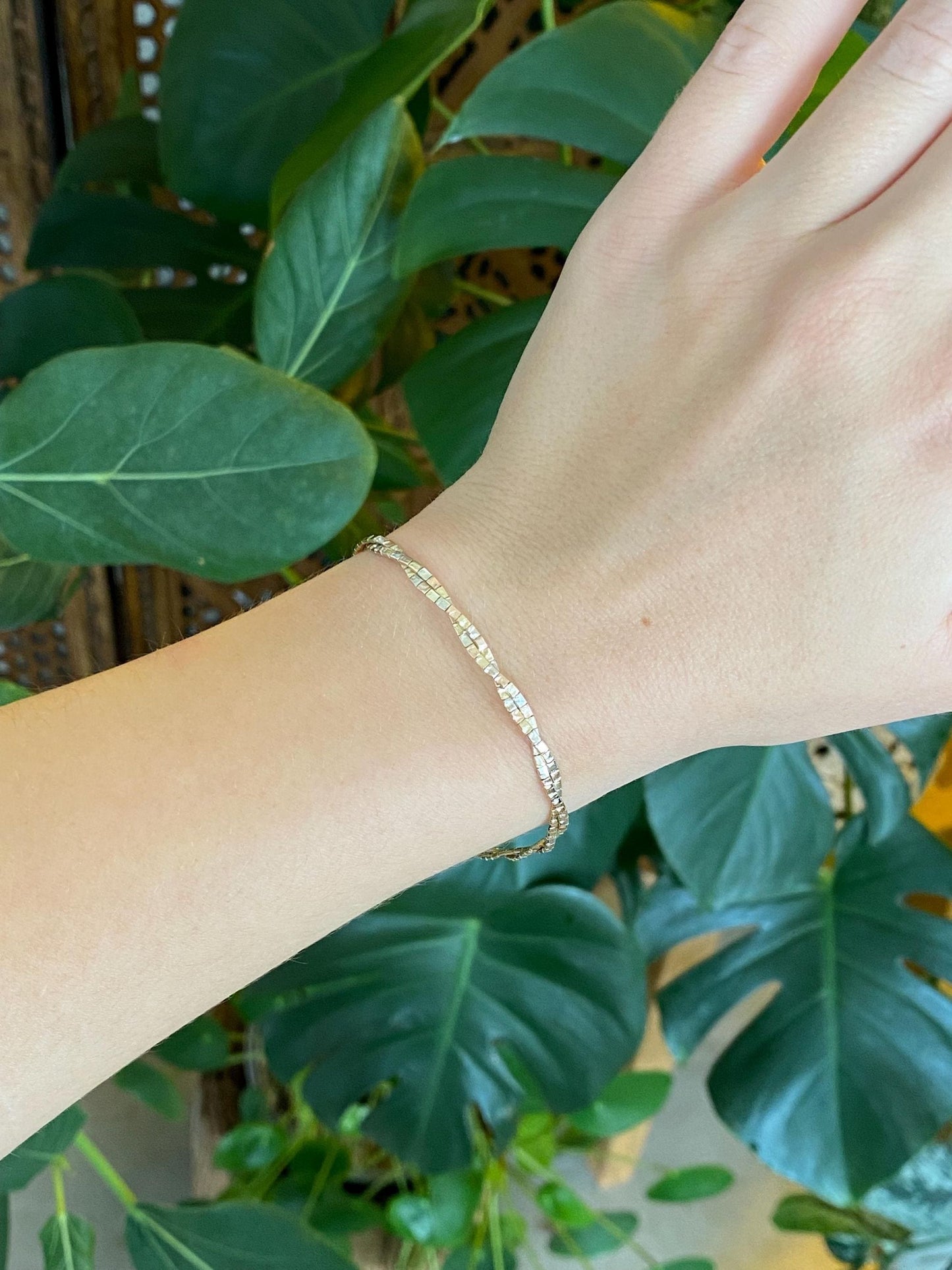 Vintage Solid 14k Tri Tone Gold Pattern Twisted Omega Chain Bracelet - 7 Inches