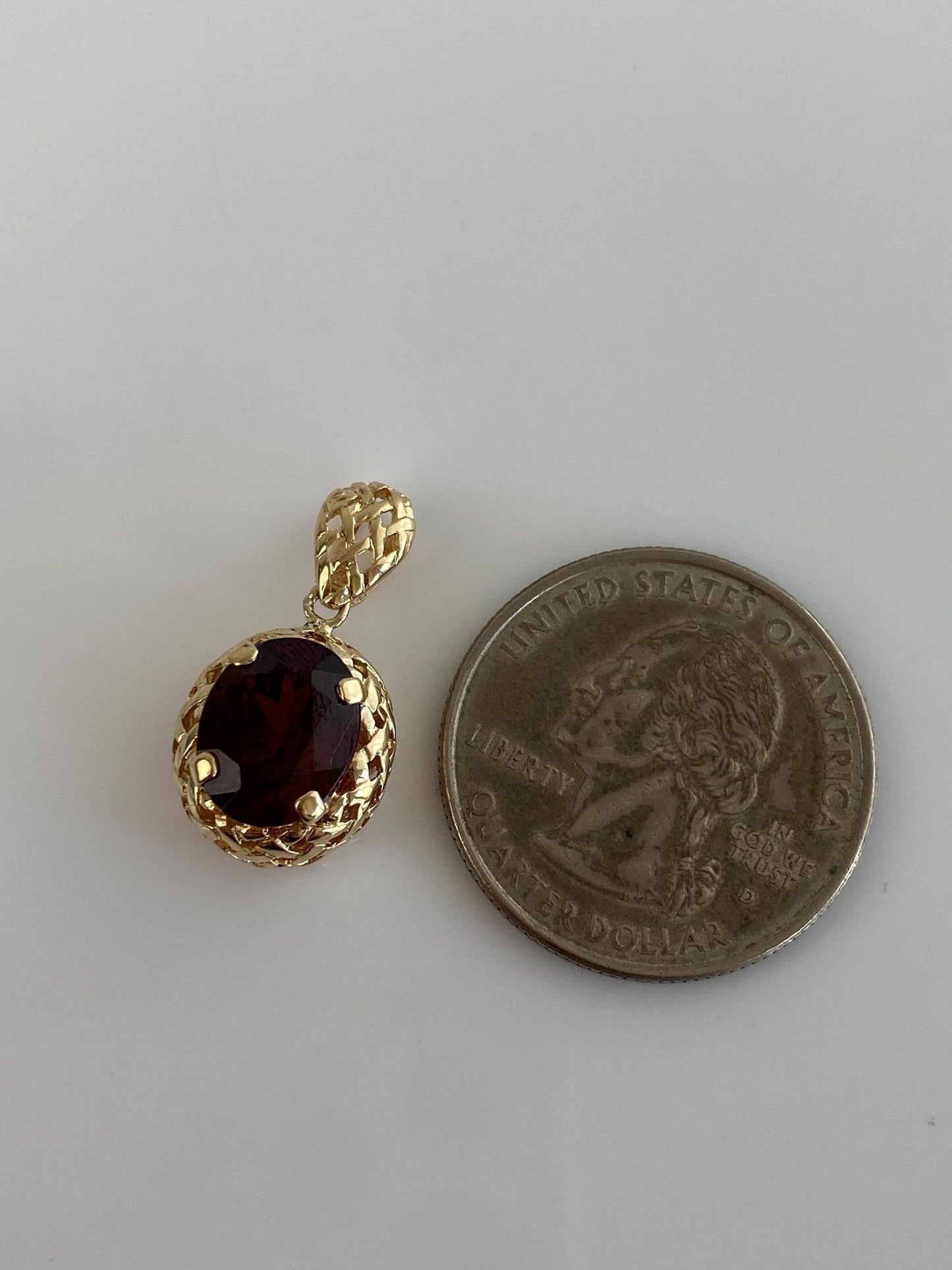 Vintage Solid 14k Yellow Gold Garnet Basketweave Texture Charm