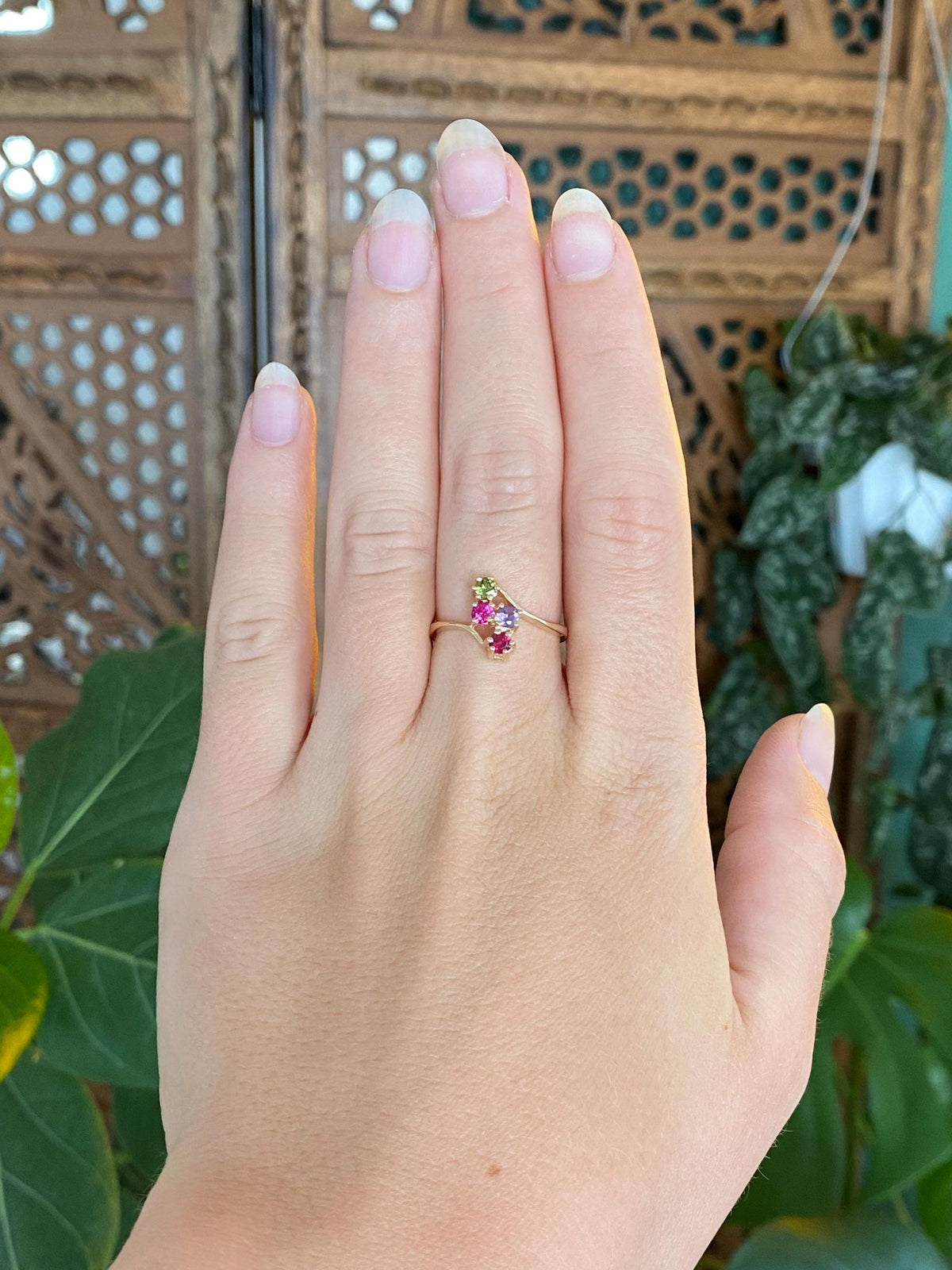 Solid 14k Yellow Gold Pink Sapphire Ruby Peridot Purple Iolite Ring - Size 7.5