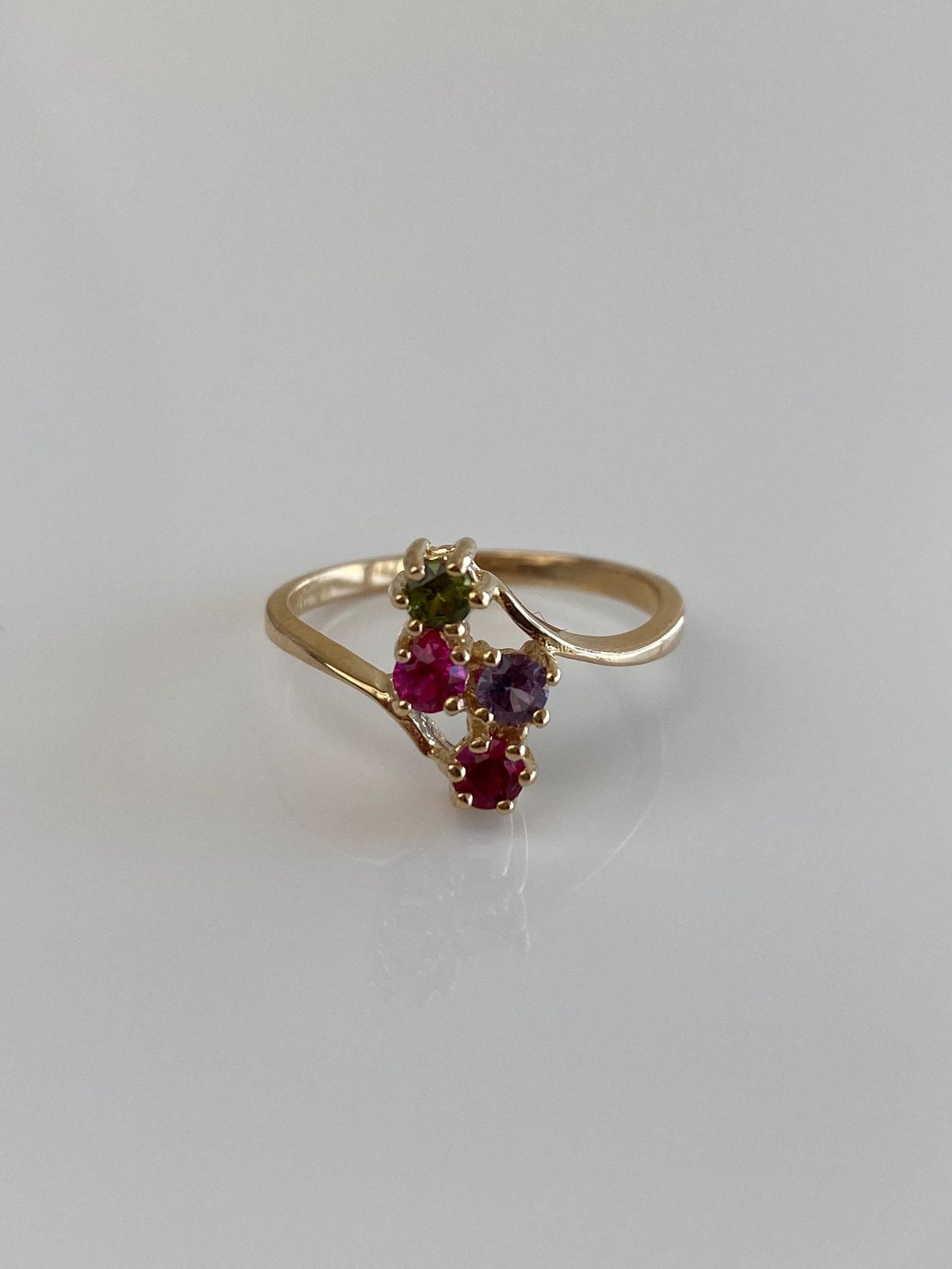 Solid 14k Yellow Gold Pink Sapphire Ruby Peridot Purple Iolite Ring - Size 7.5