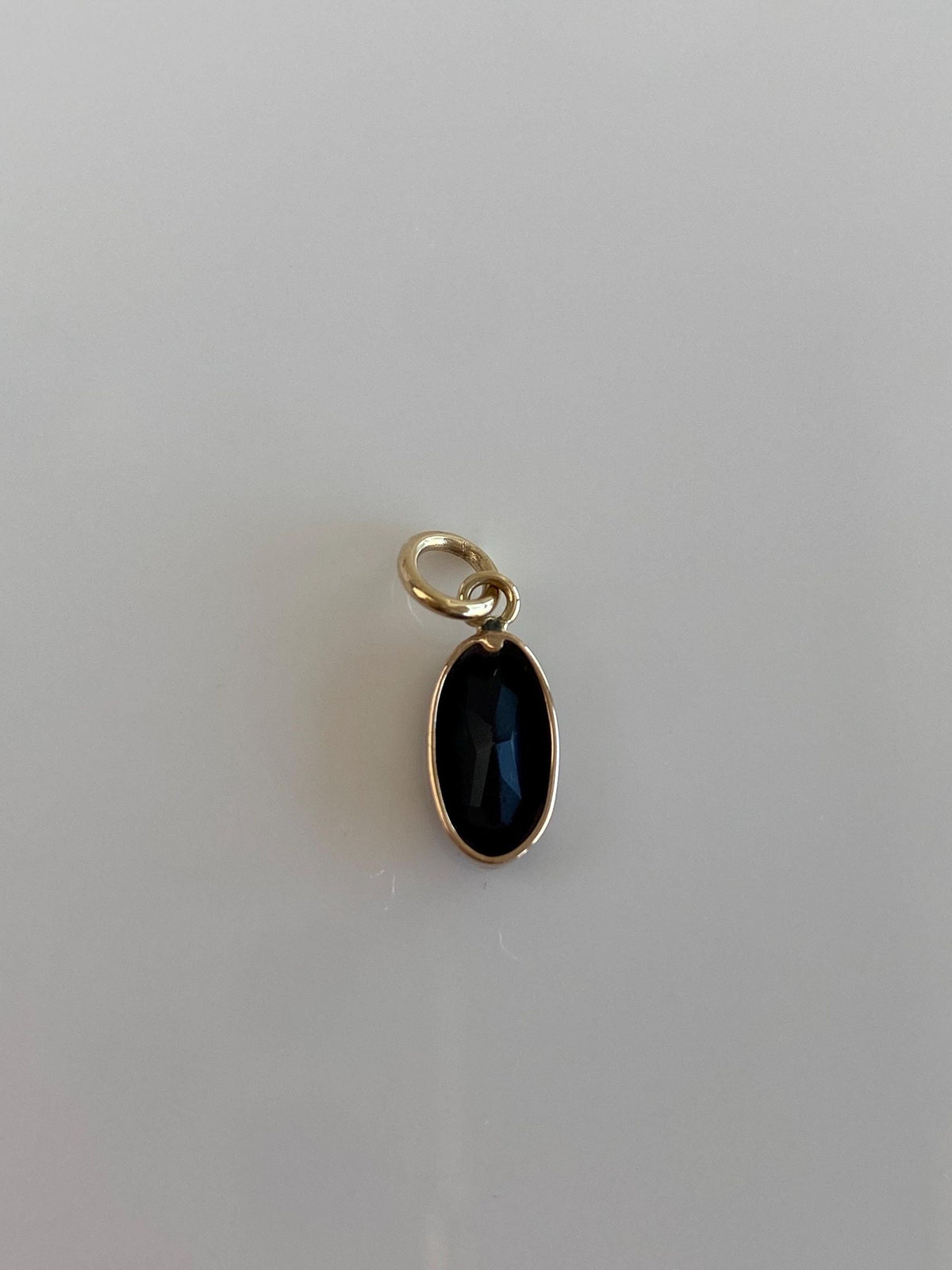 Vintage Solid 14k Yellow Gold Black Onyx Charm