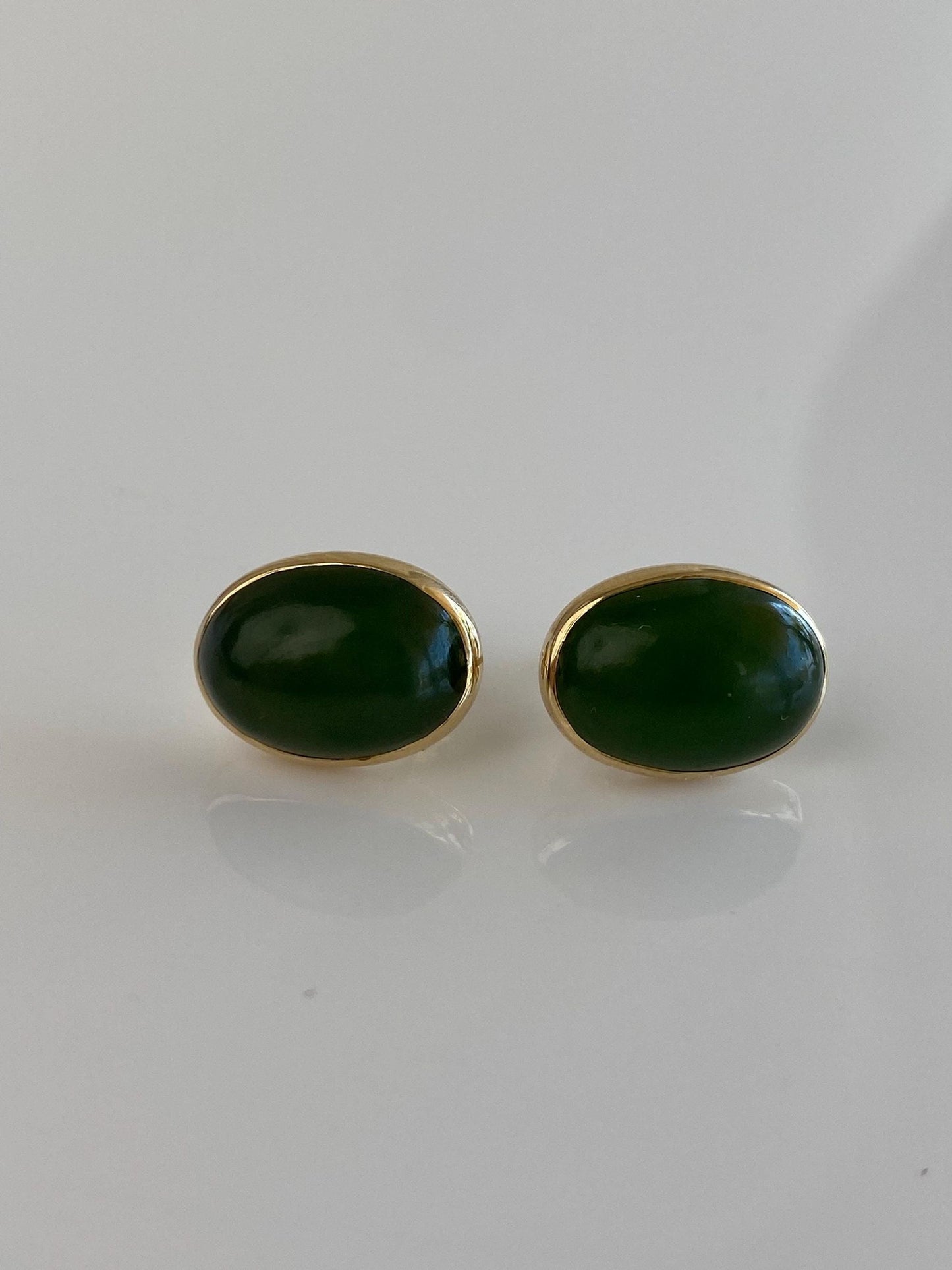 Vintage Solid 14k Yellow Gold Nephrite Drop Earrings