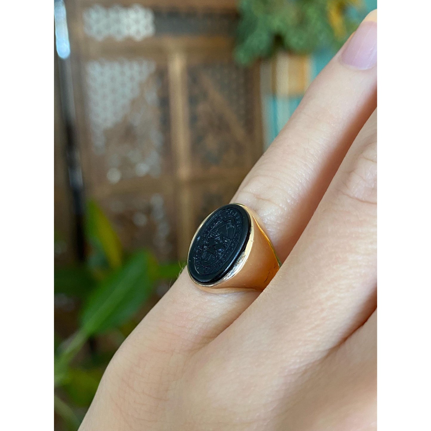 Vintage Solid 10k Yellow Gold Carved Class Signet Ring - Size 4