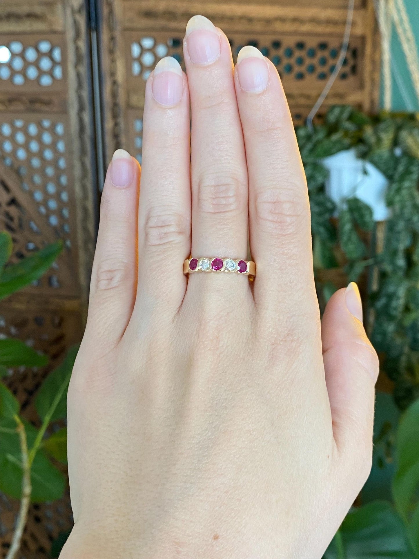 Vintage Solid 14k Yellow Gold Ruby Diamond Ring Band - Size 8.75