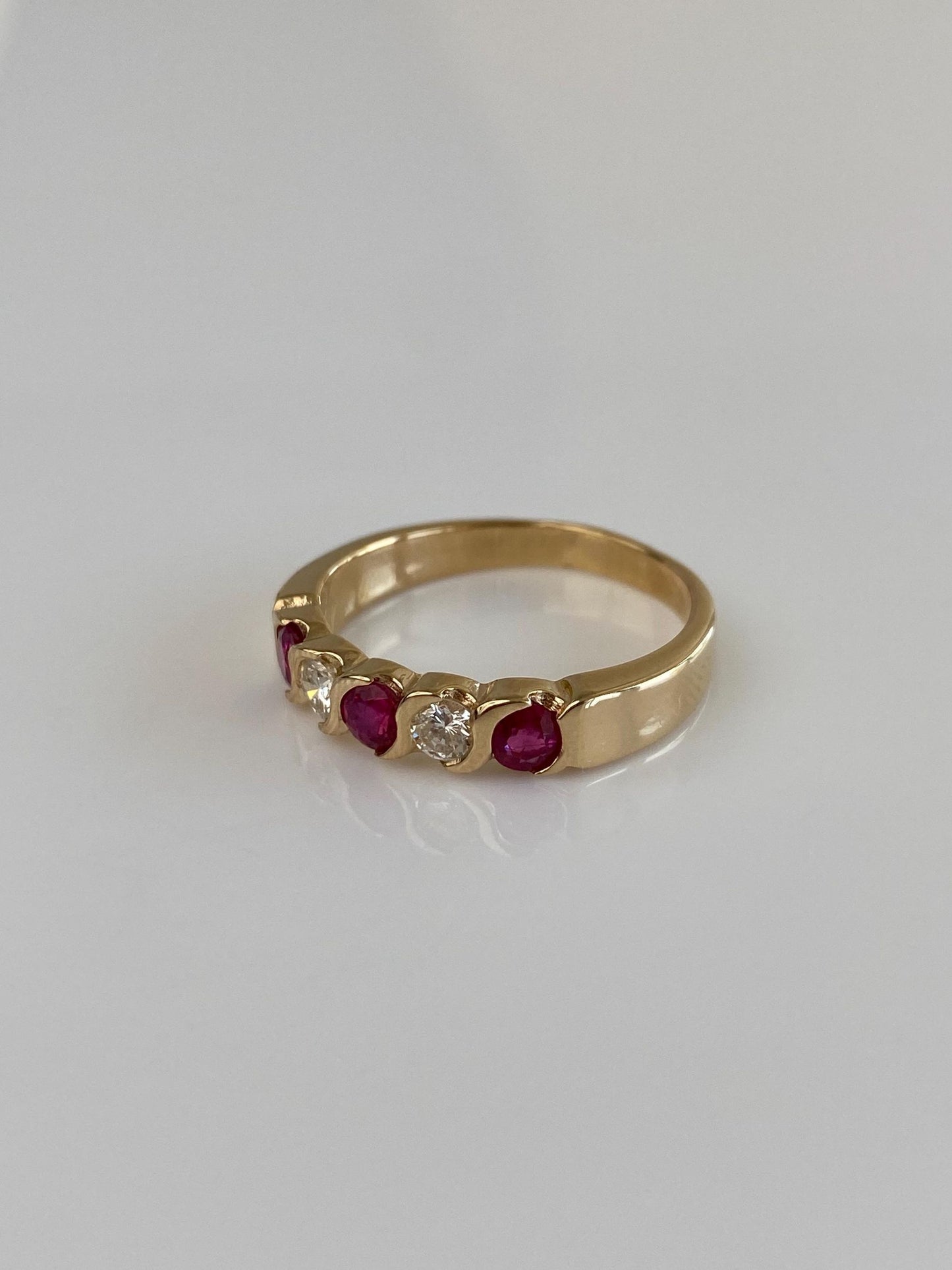 Vintage Solid 14k Yellow Gold Ruby Diamond Ring Band - Size 8.75