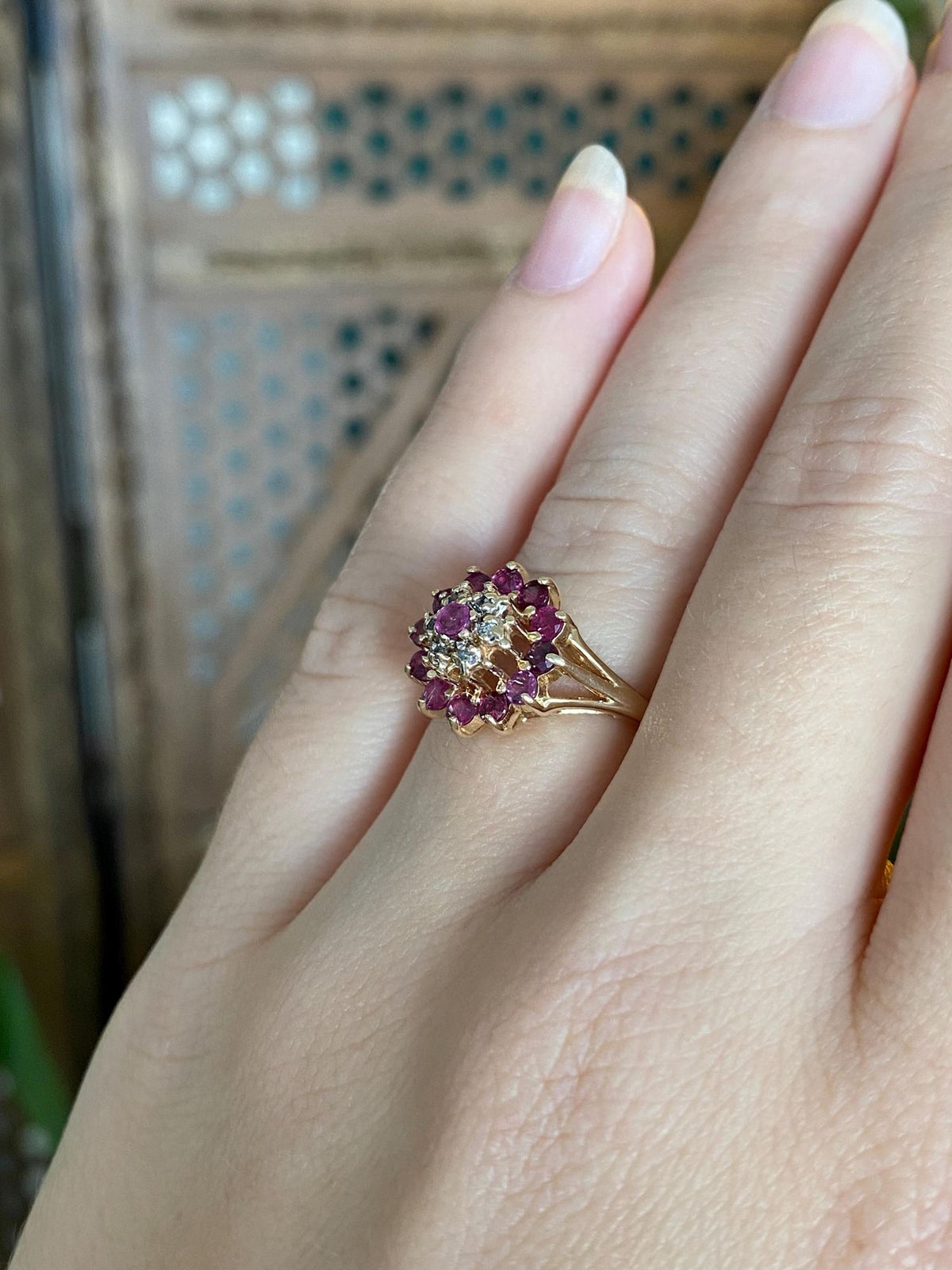 Vintage Solid 10k Yellow Gold Pink Sapphire Diamonds Cluster Ring - Size 6.25