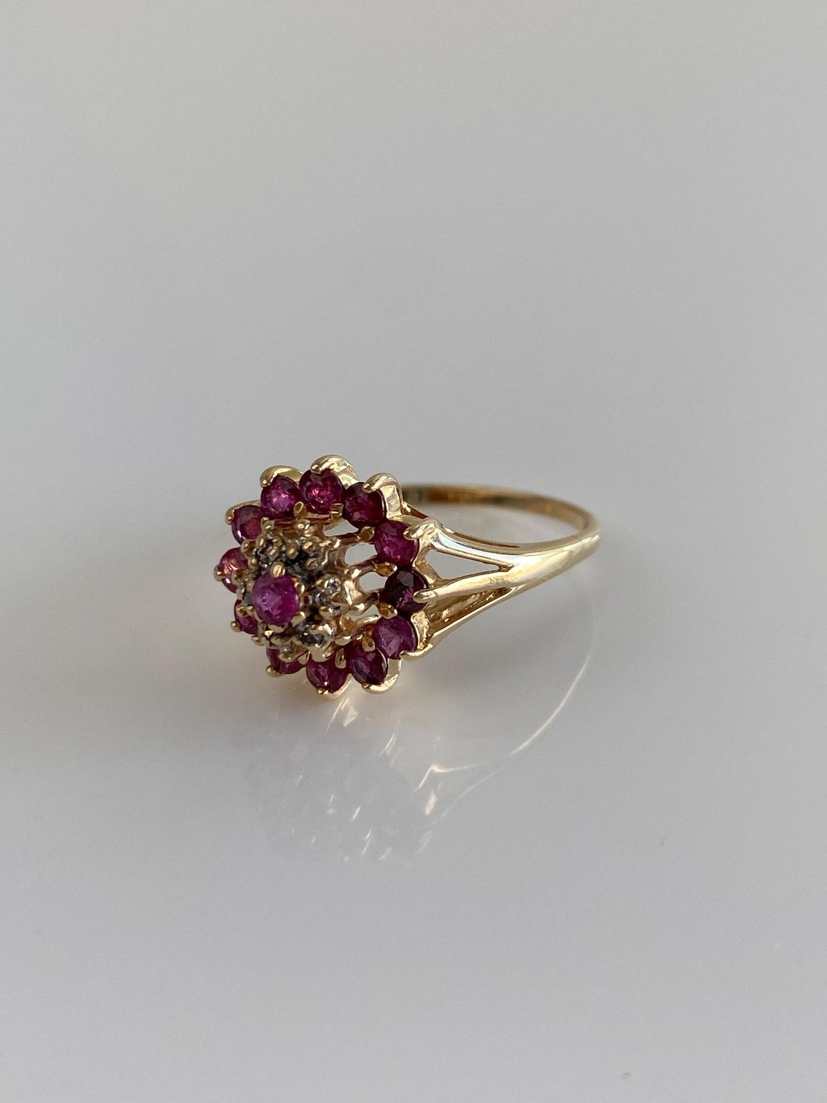 Vintage Solid 10k Yellow Gold Pink Sapphire Diamonds Cluster Ring - Size 6.25