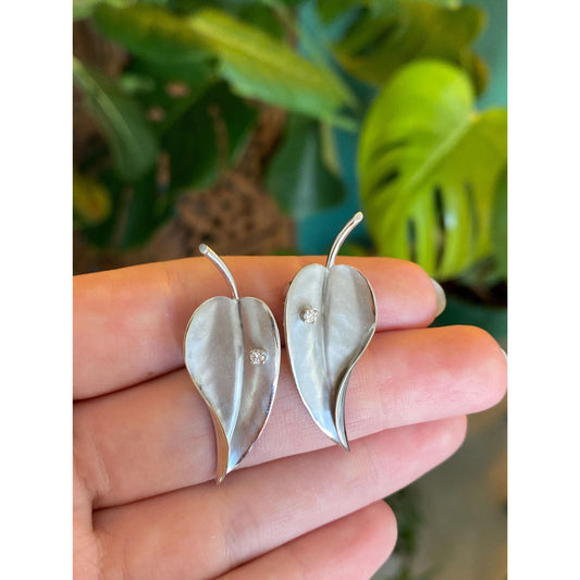 Vintage Solid 14k White Gold Clear Sapphire Leaf Drop Earrings