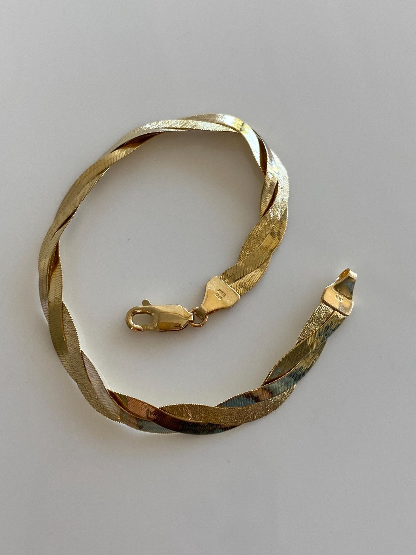 Vintage Solid 14k Yellow Gold Twisted Herringbone Chain Bracelet - 7 inches