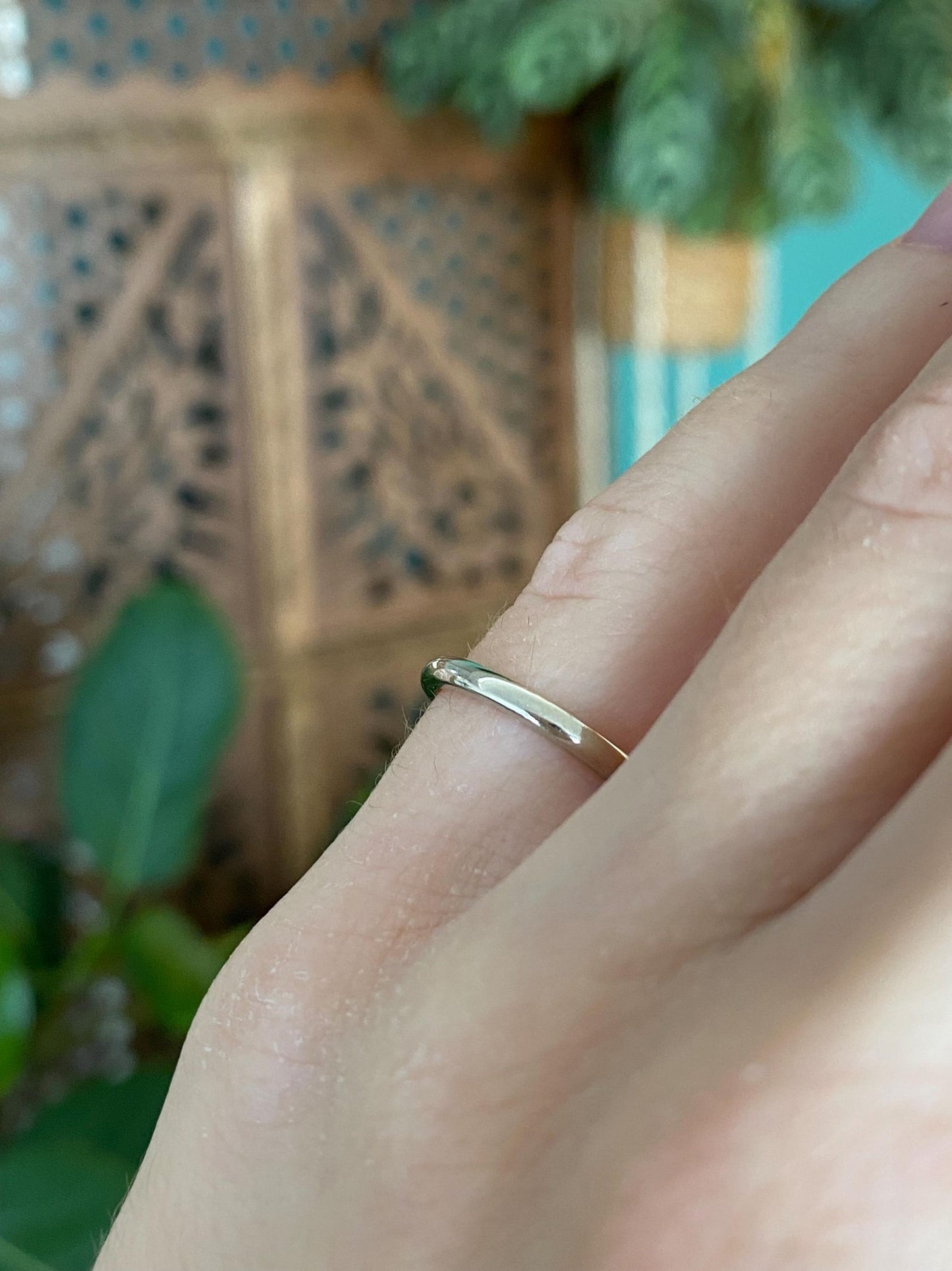 Vintage Solid 14k White Gold Slim Ring Band - Size 4.25