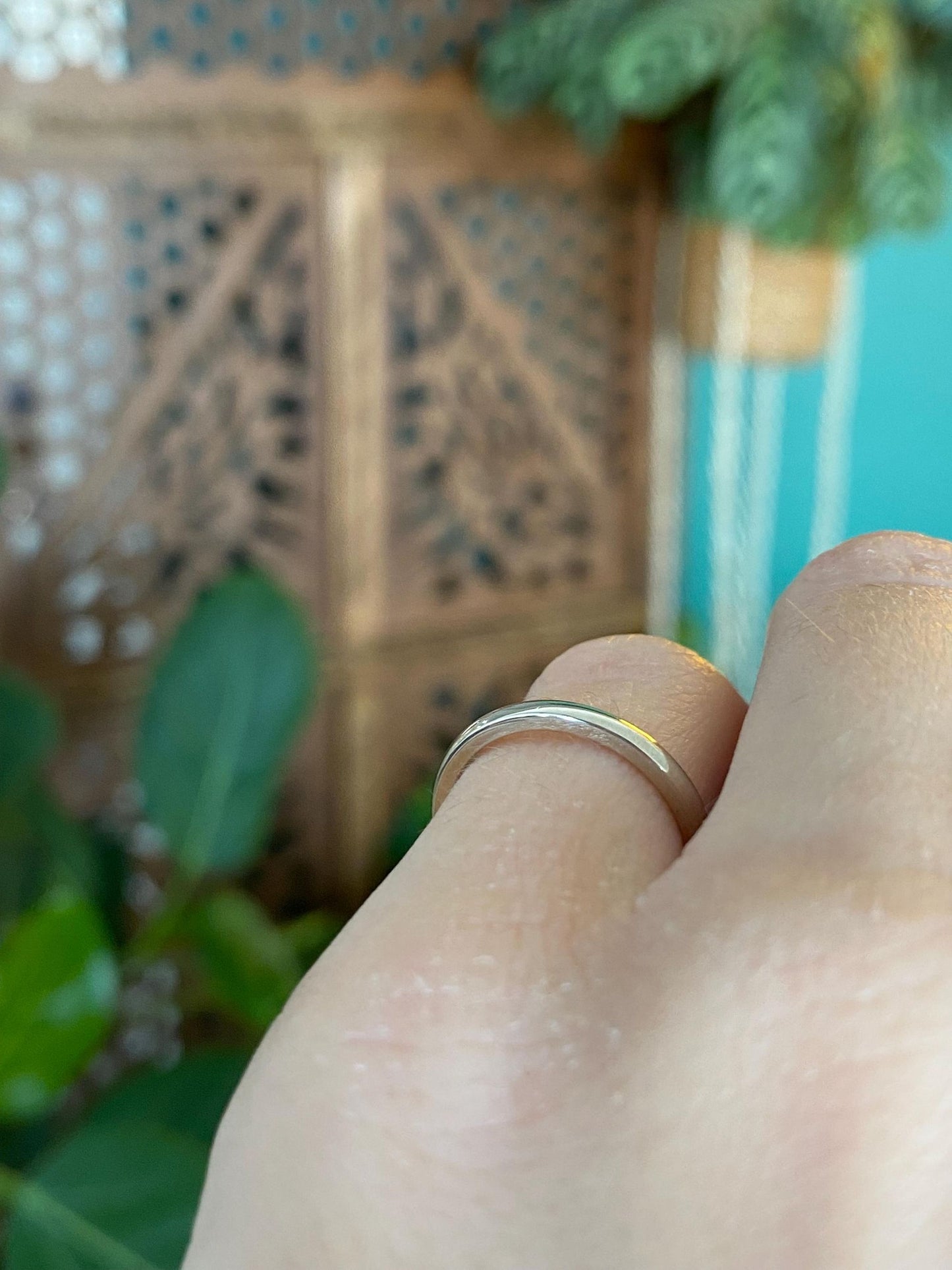 Vintage Solid 14k White Gold Slim Ring Band - Size 4.25