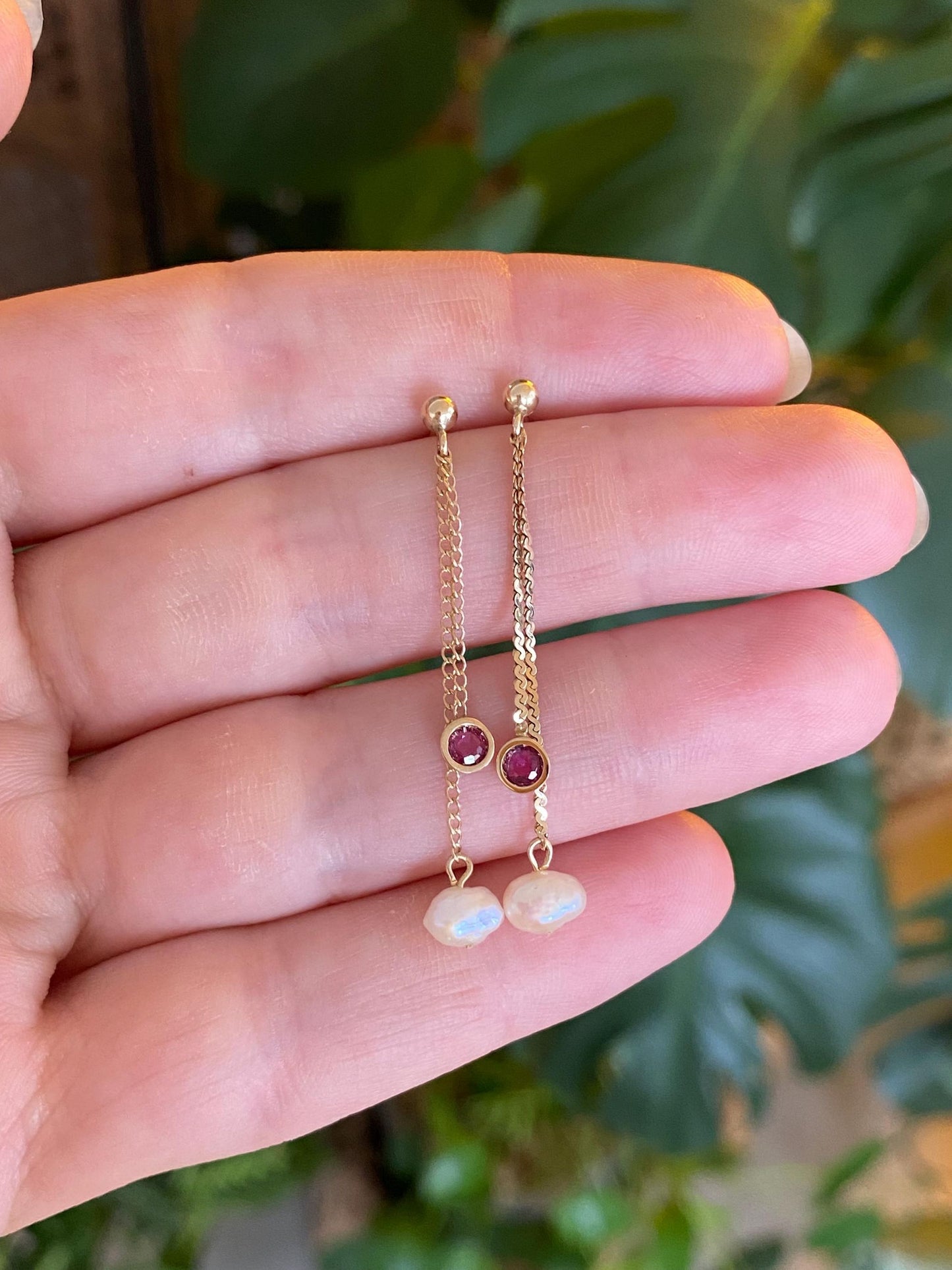 Solid 14k Yellow Gold Pink Sapphire Pearl Serpentine & Curb Chain Dangle Stud Earrings