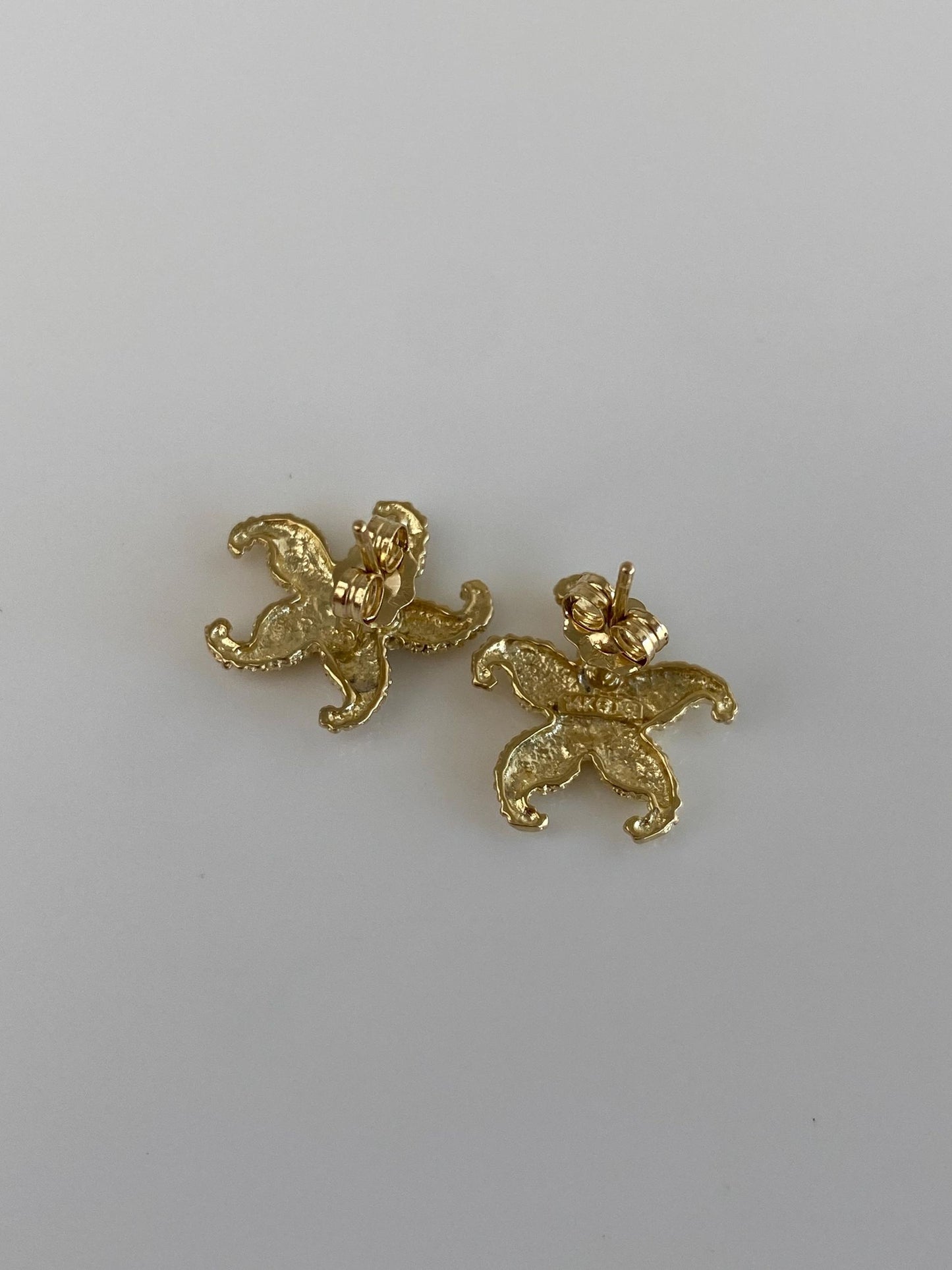 Vintage Solid 14k Yellow Gold Starfish Stud Earrings