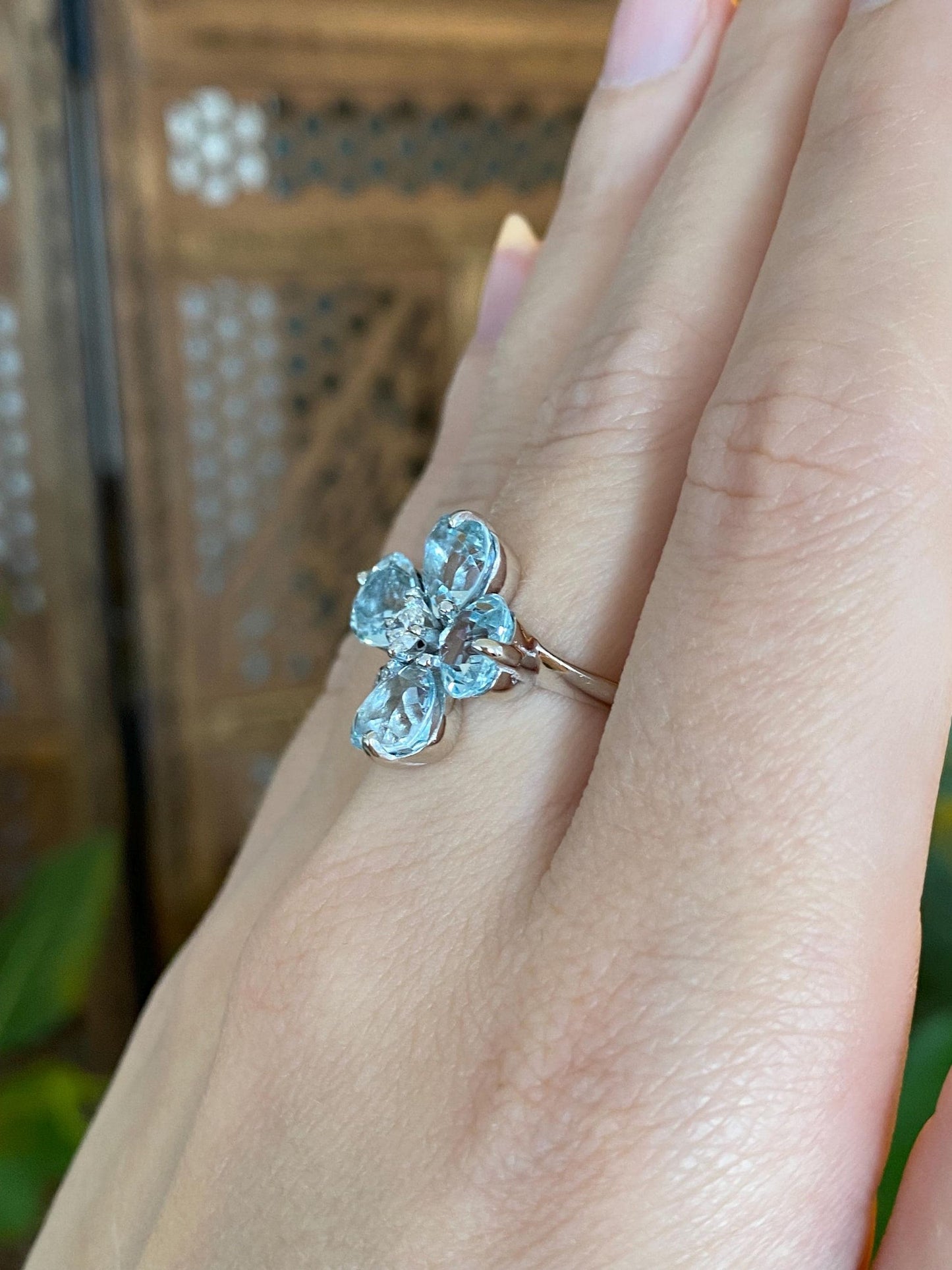 Vintage Solid 14k White Gold Aquamarine Diamond Clover Ring - Size 7