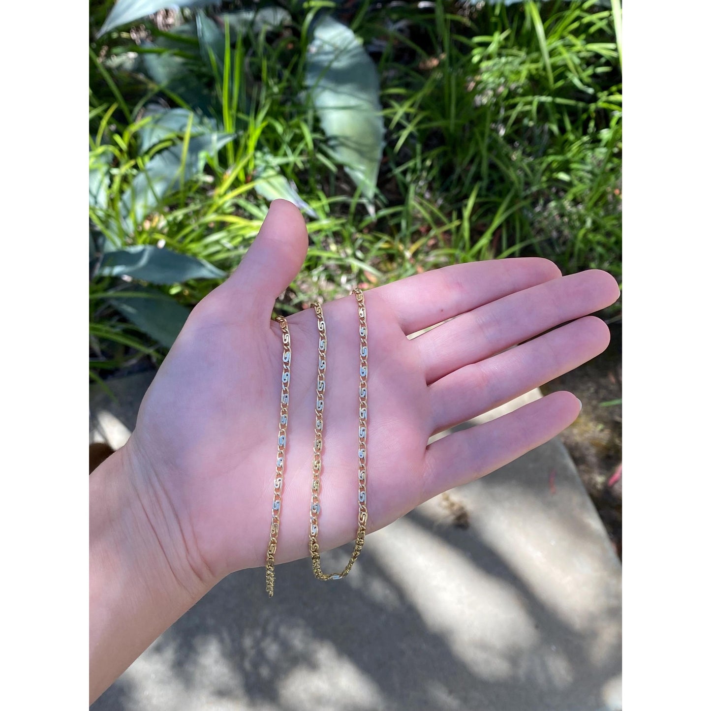 Vintage Solid 18k Yellow Gold Spiral Link Chain Necklace - 28 inches