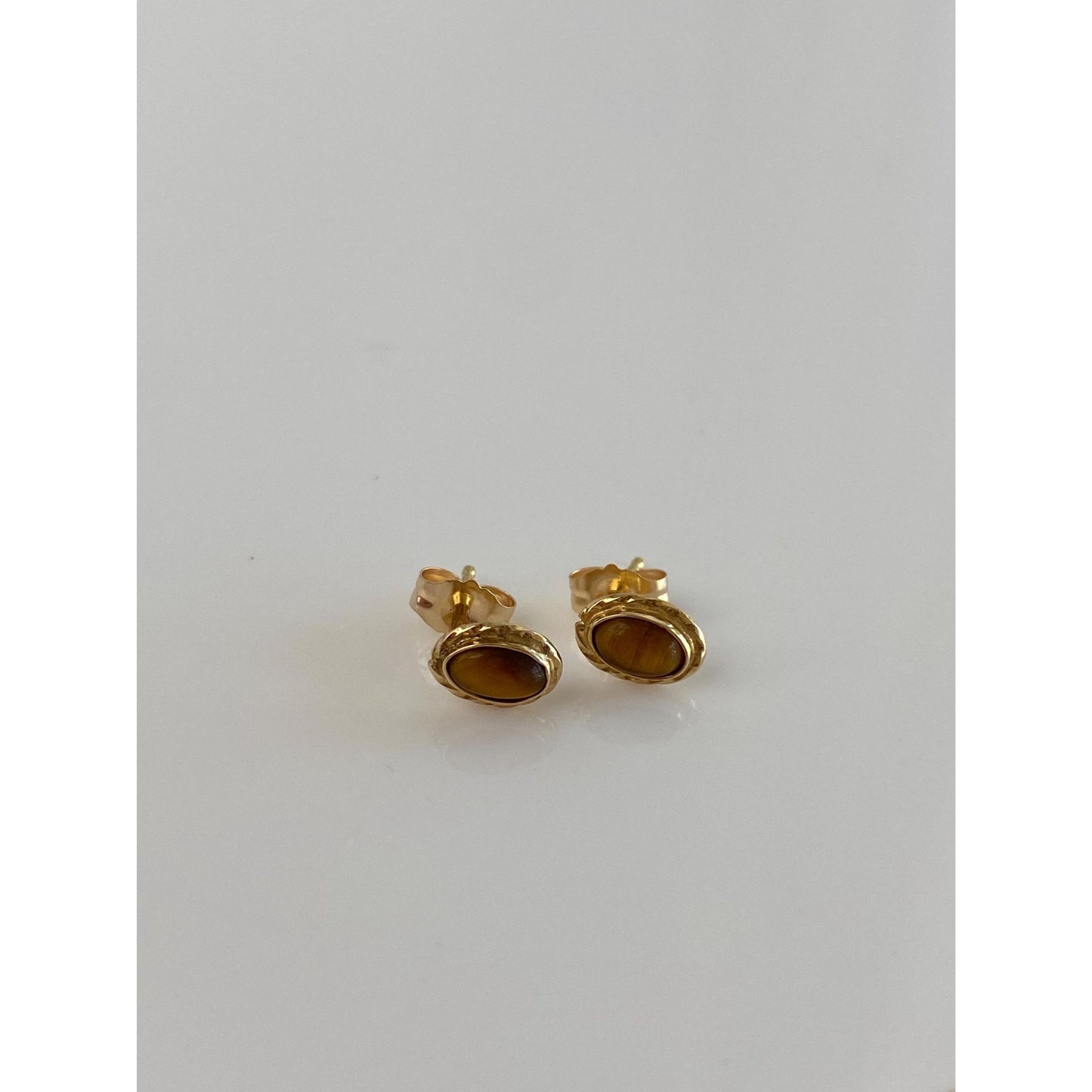 Vintage Solid 14k Yellow Gold Tigers Eye Stud Earrings