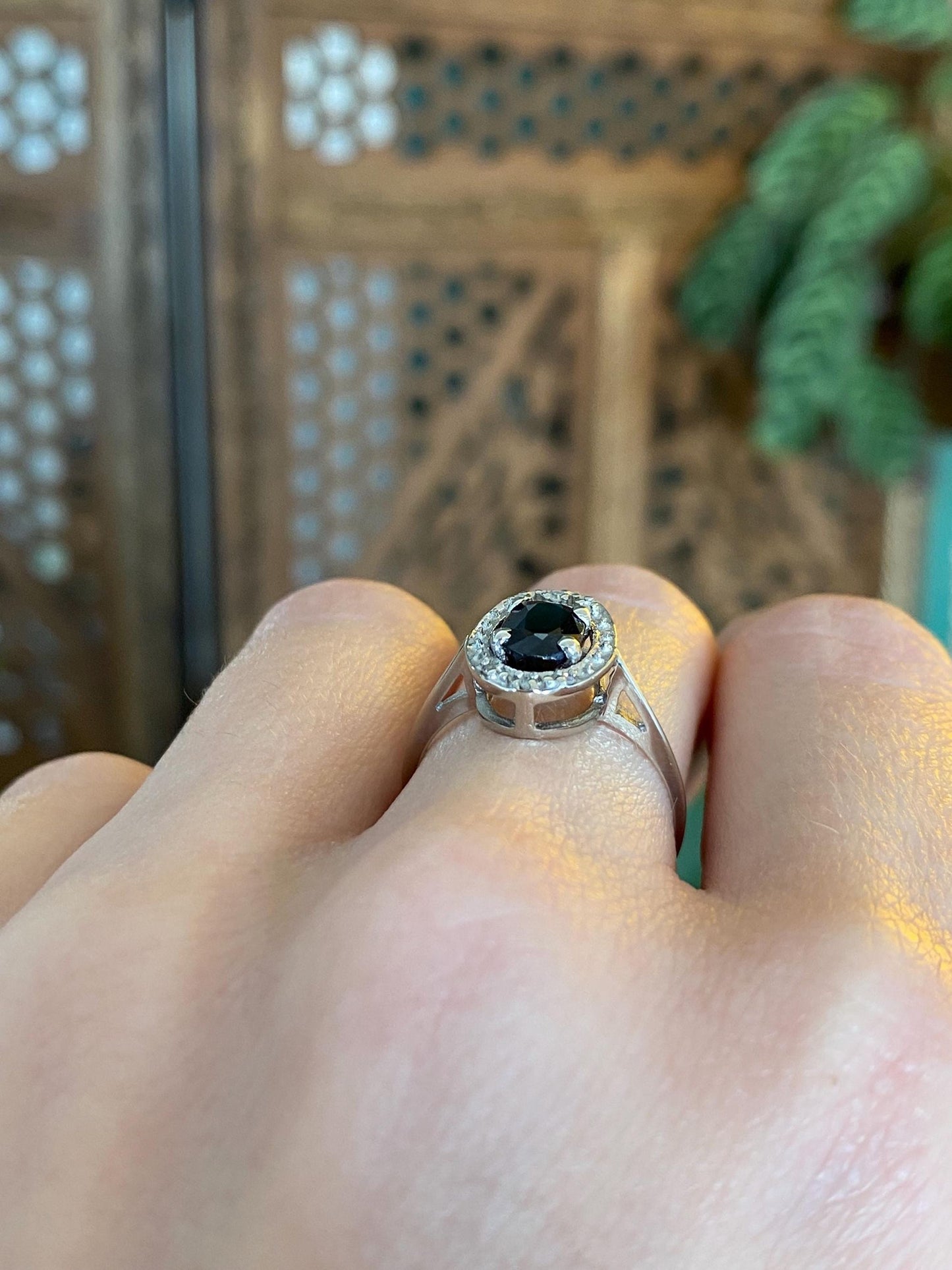 Vintage Solid 14k White Gold Diamond Halo Blue Sapphire Ring - Size 6.75