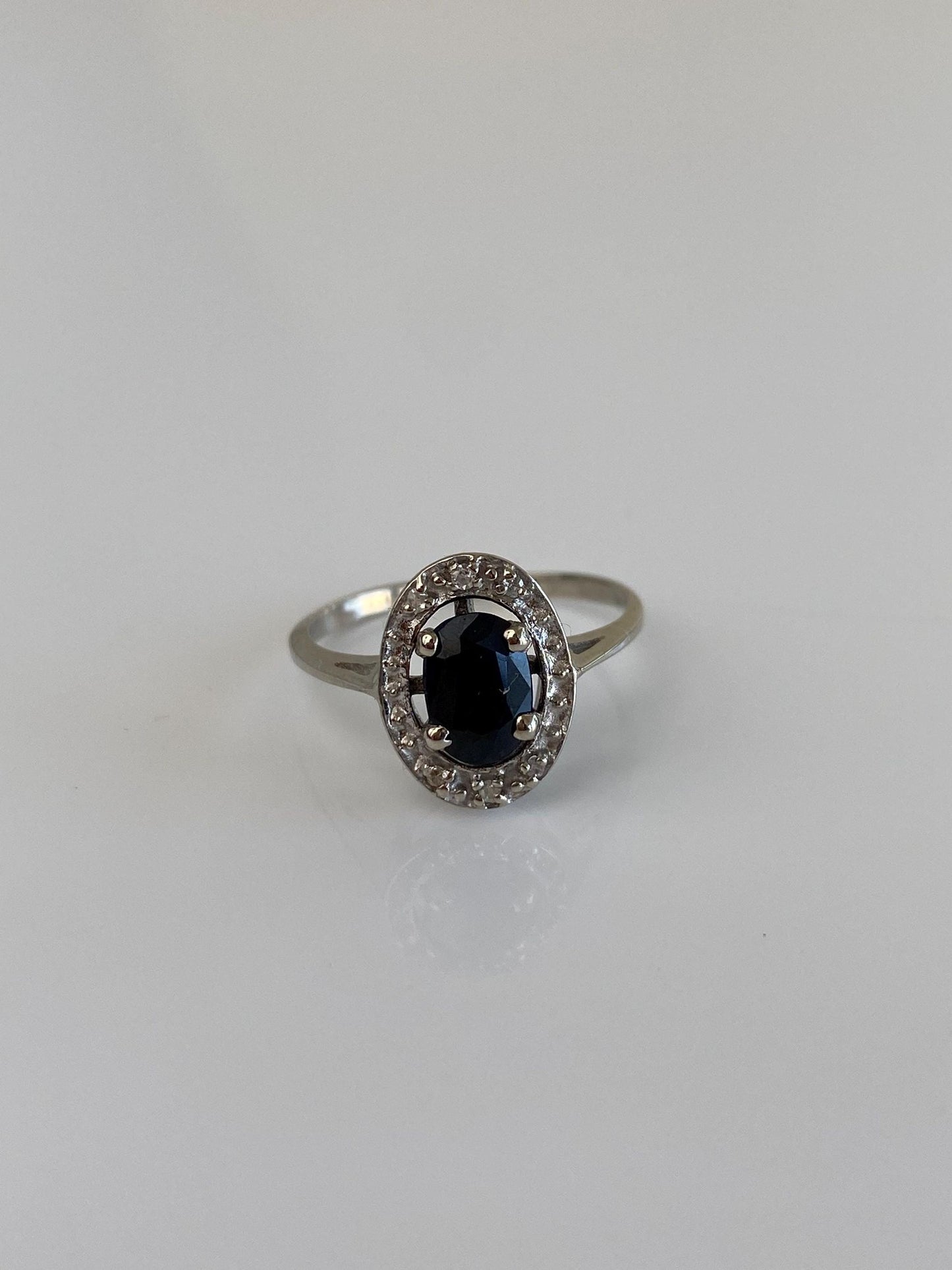 Vintage Solid 14k White Gold Diamond Halo Blue Sapphire Ring - Size 6.75