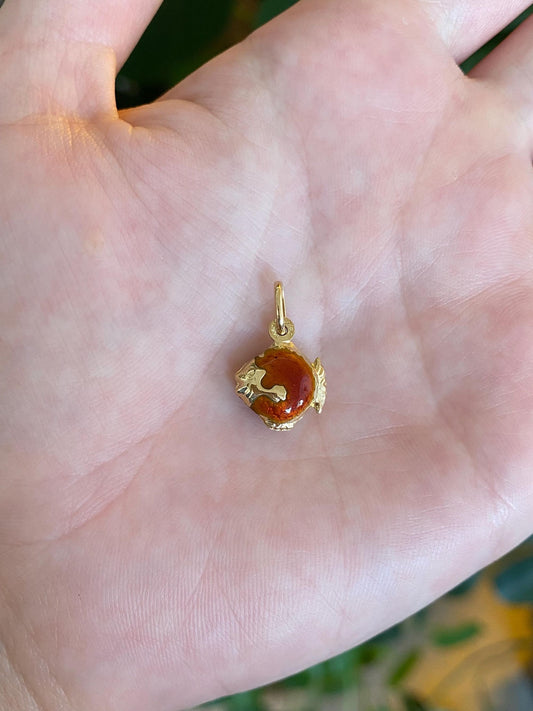 Vintage 18k Yellow Gold Enamel Fish Charm