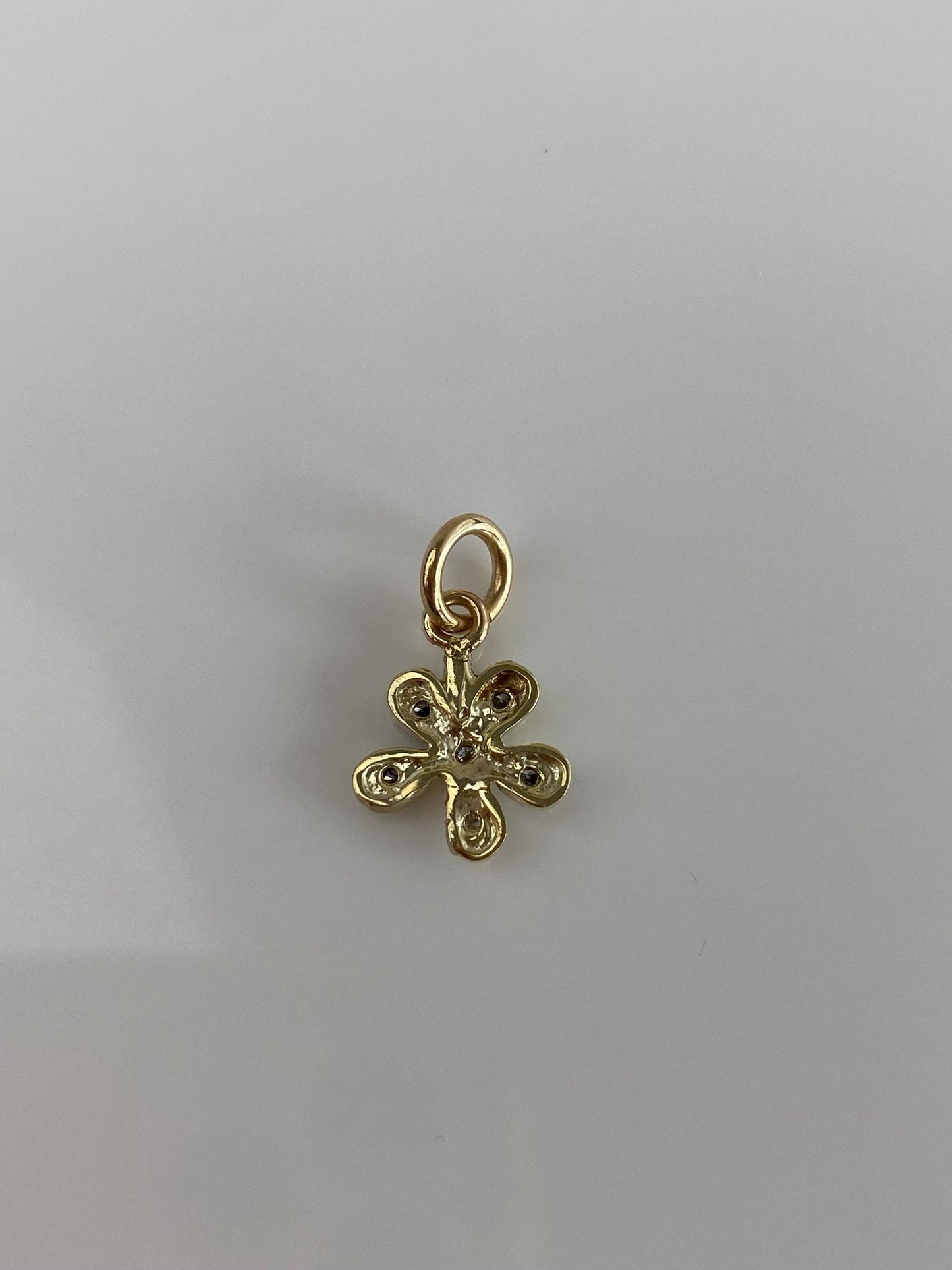 Vintage Solid 14k Yellow Gold Diamond Flower Charm