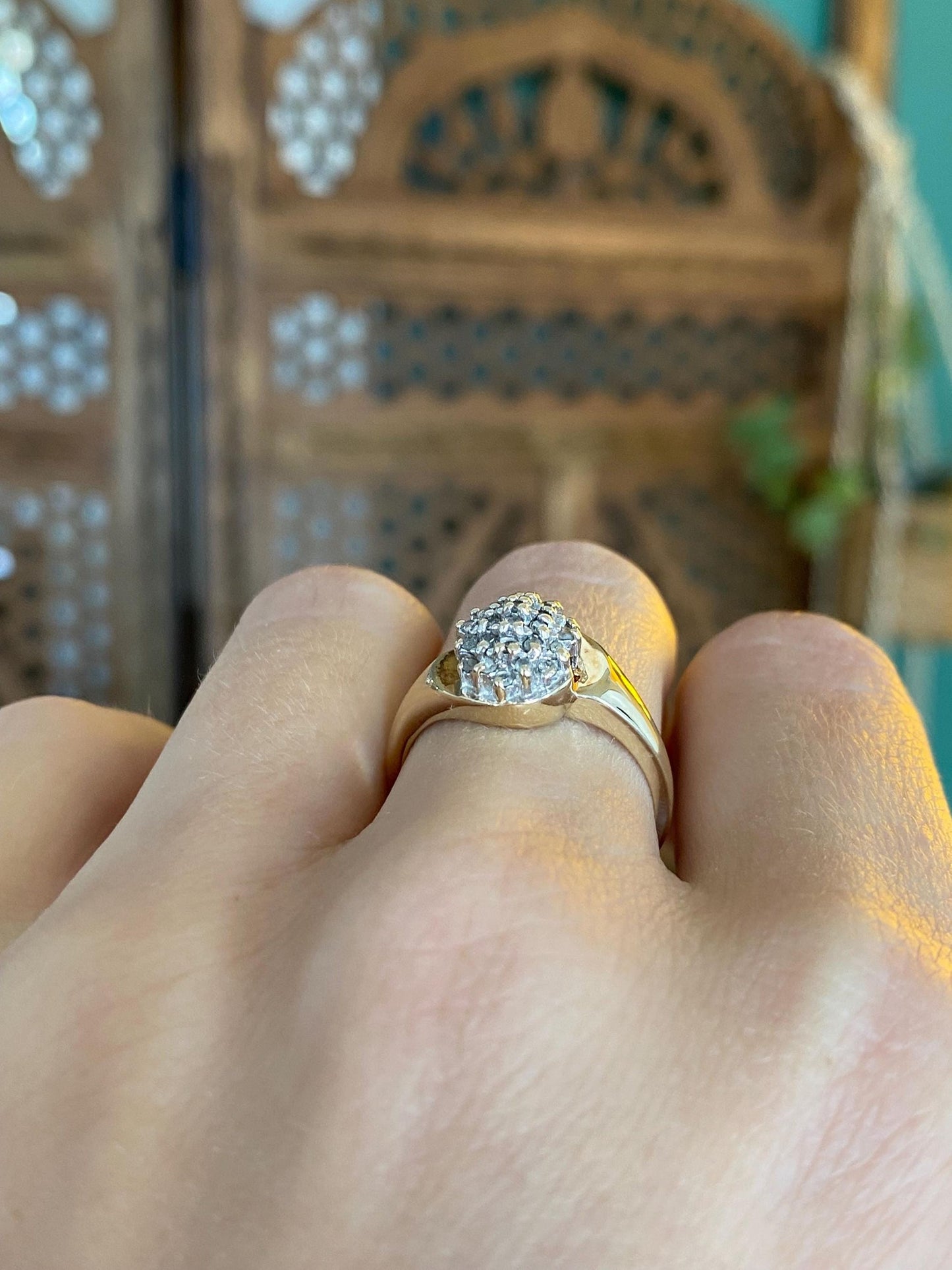 Vintage Solid 10k Yellow Gold Diamond Cluster Ring - Size 6.75