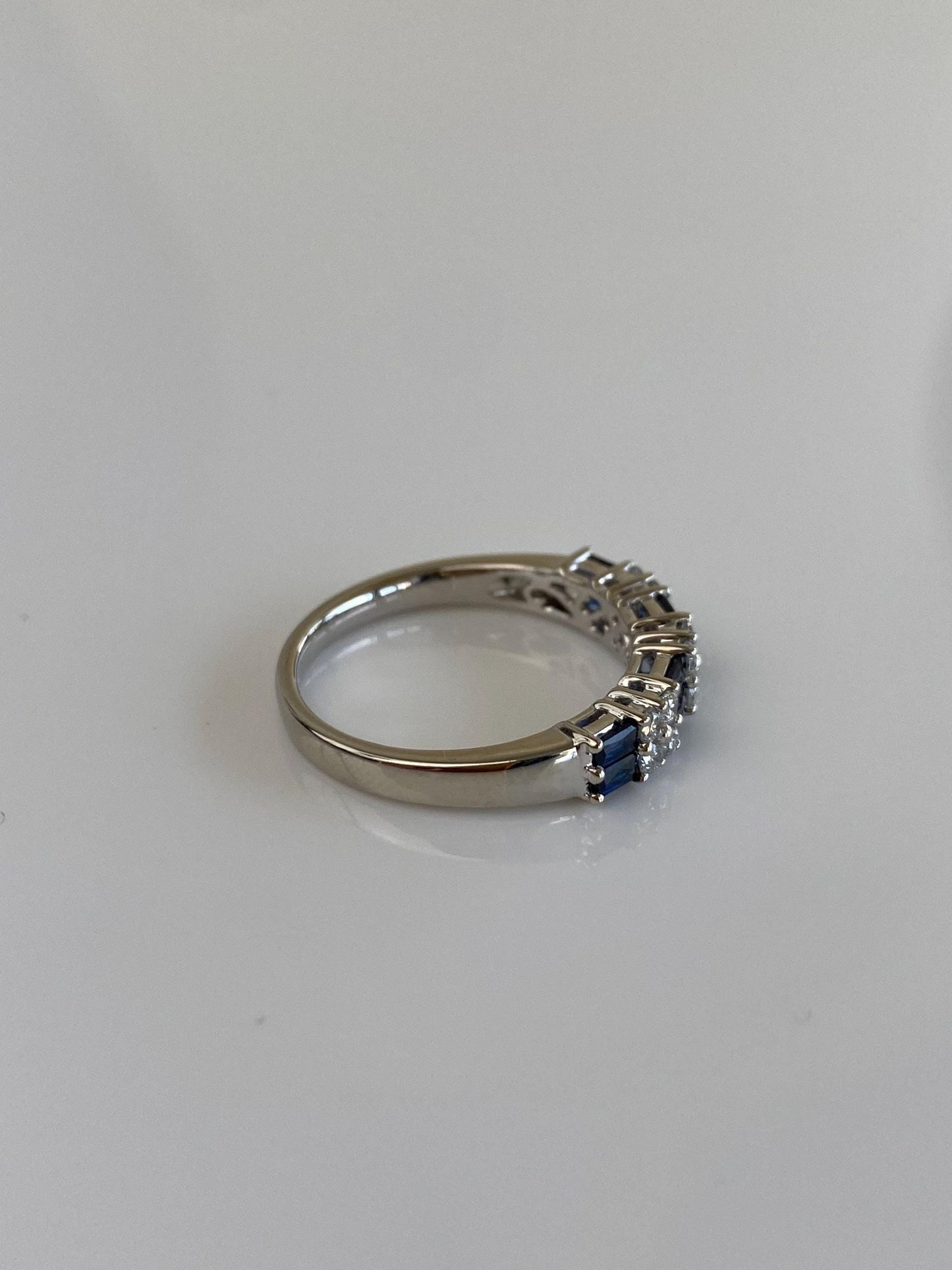 Vintage Solid 14k White Gold Diamond Blue Sapphire Ring Band - Size 7