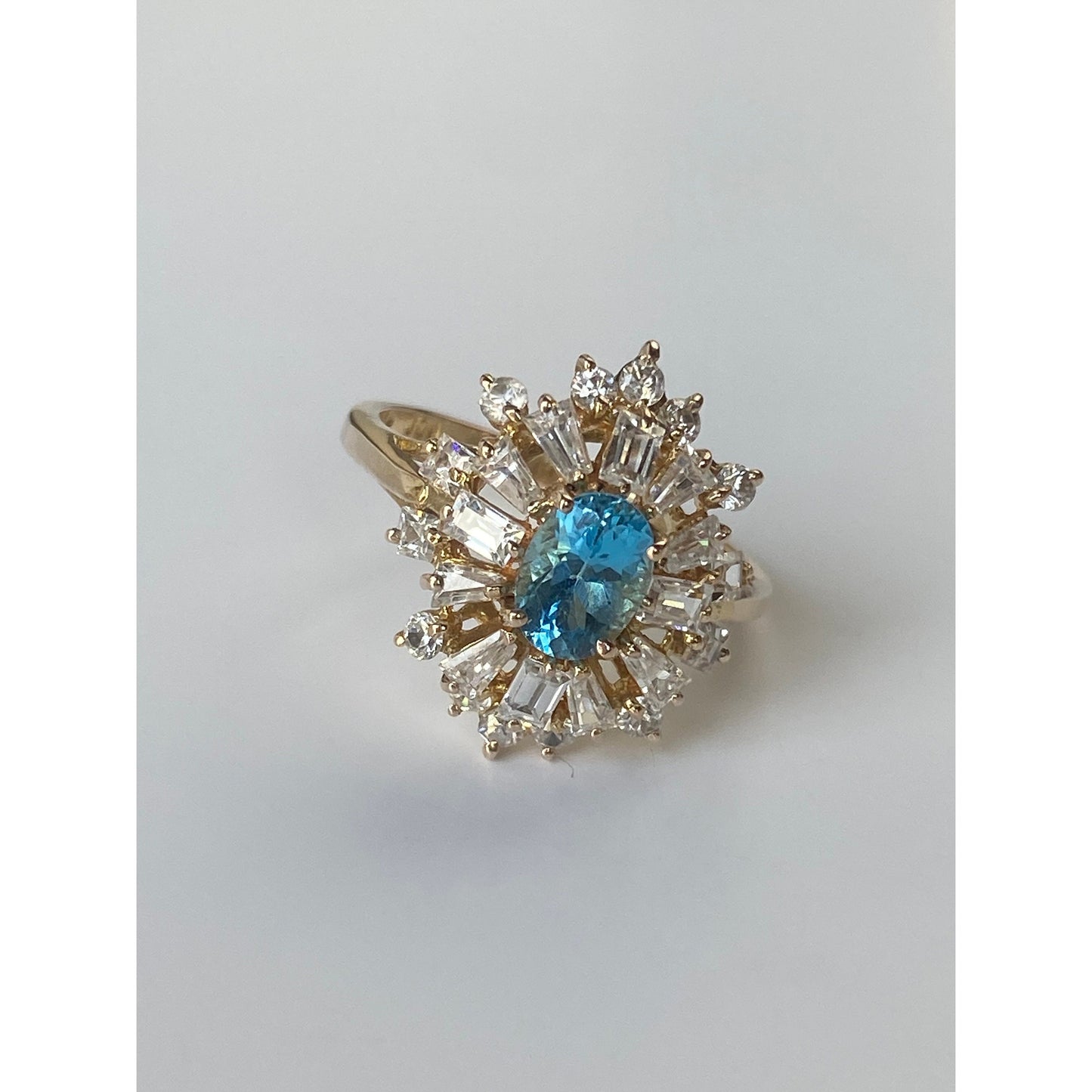 Vintage Solid 10k Aquamarine Clear Cubic Zirconia Halo Ring - Size 7.75