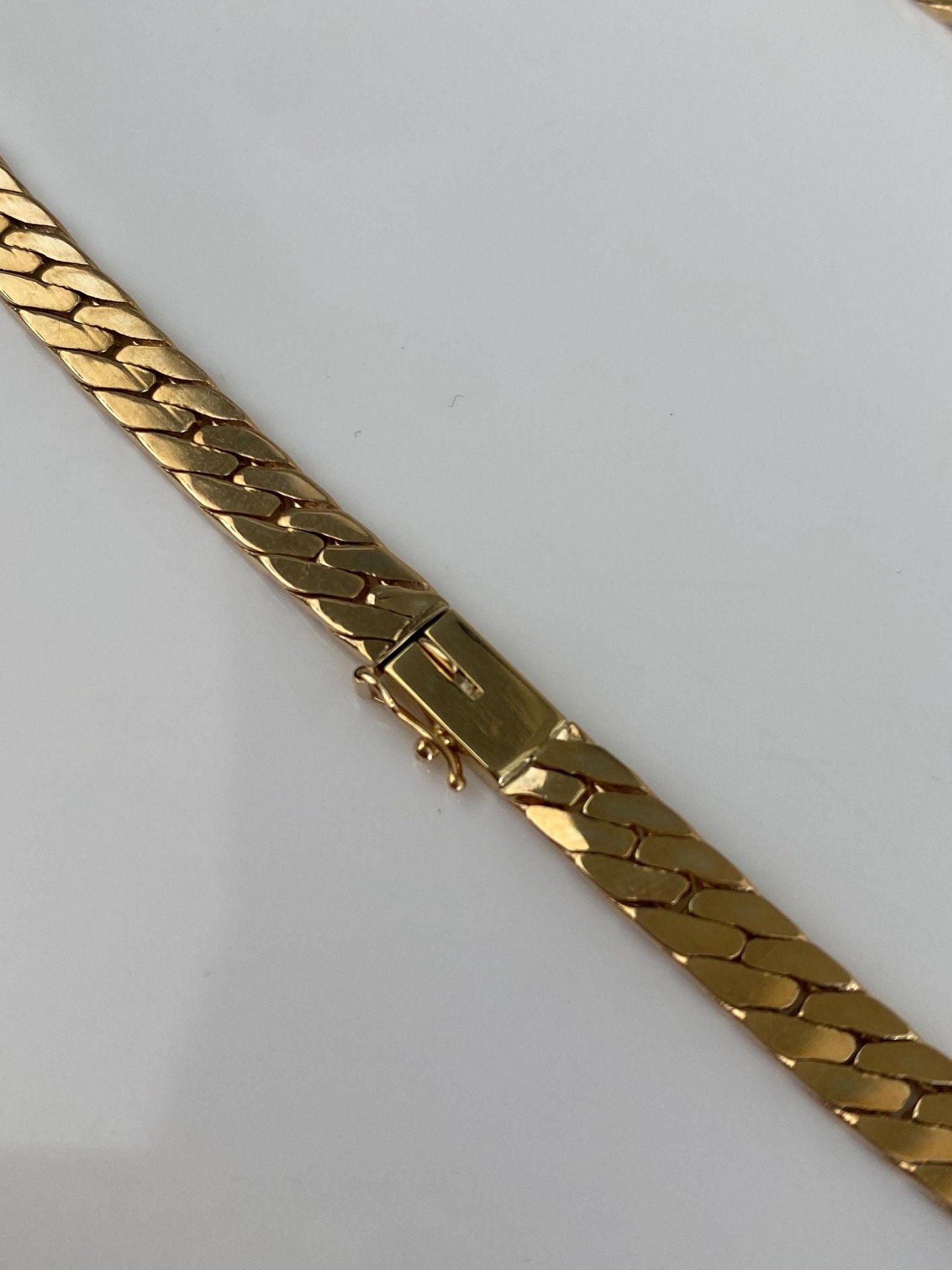 Vintage Solid 14k Yellow Gold Herringbone Chain Necklace - 16.5 inches