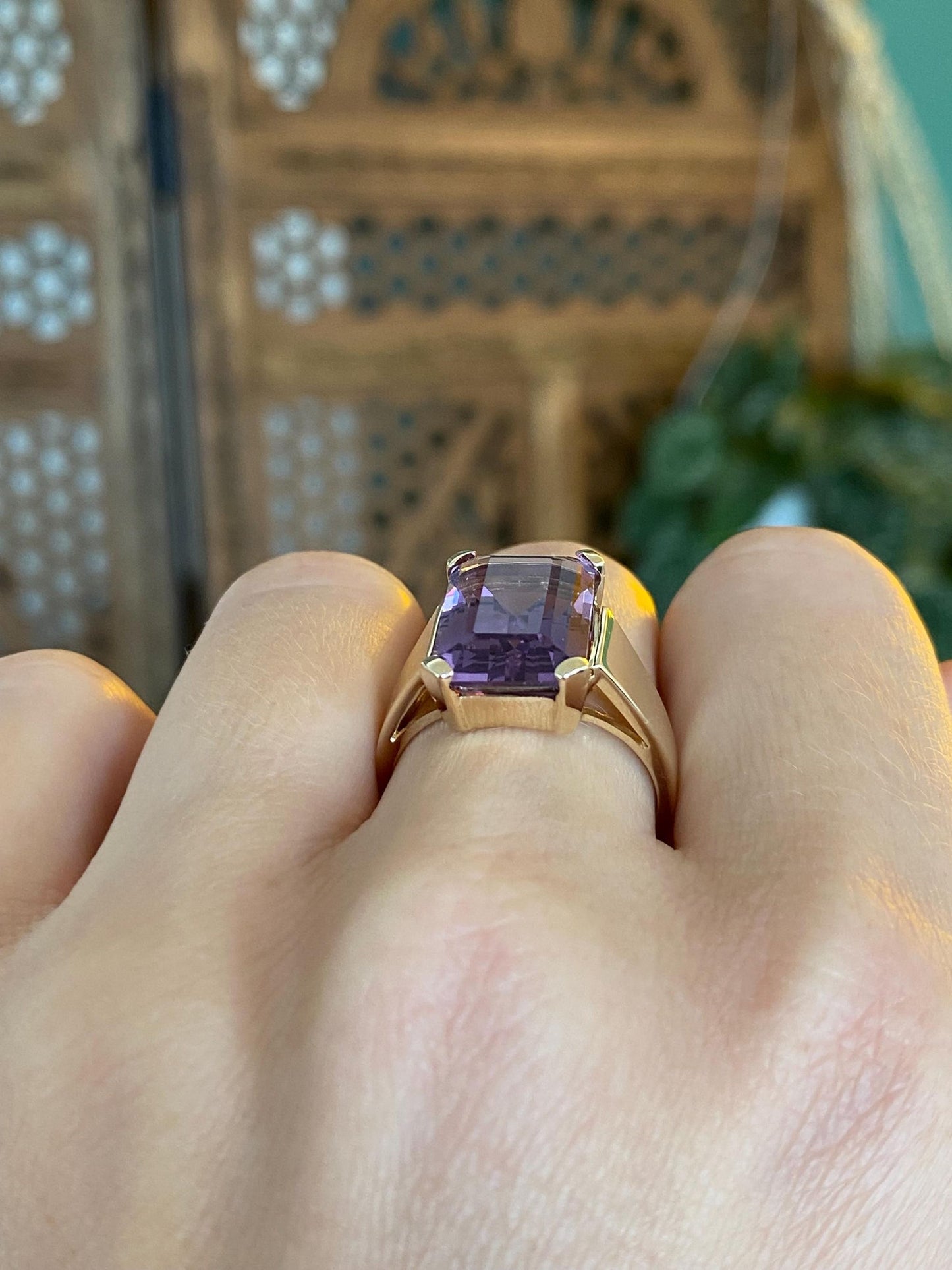 Vintage Solid 10k Yellow Gold Amethyst Ring - Size 7.5