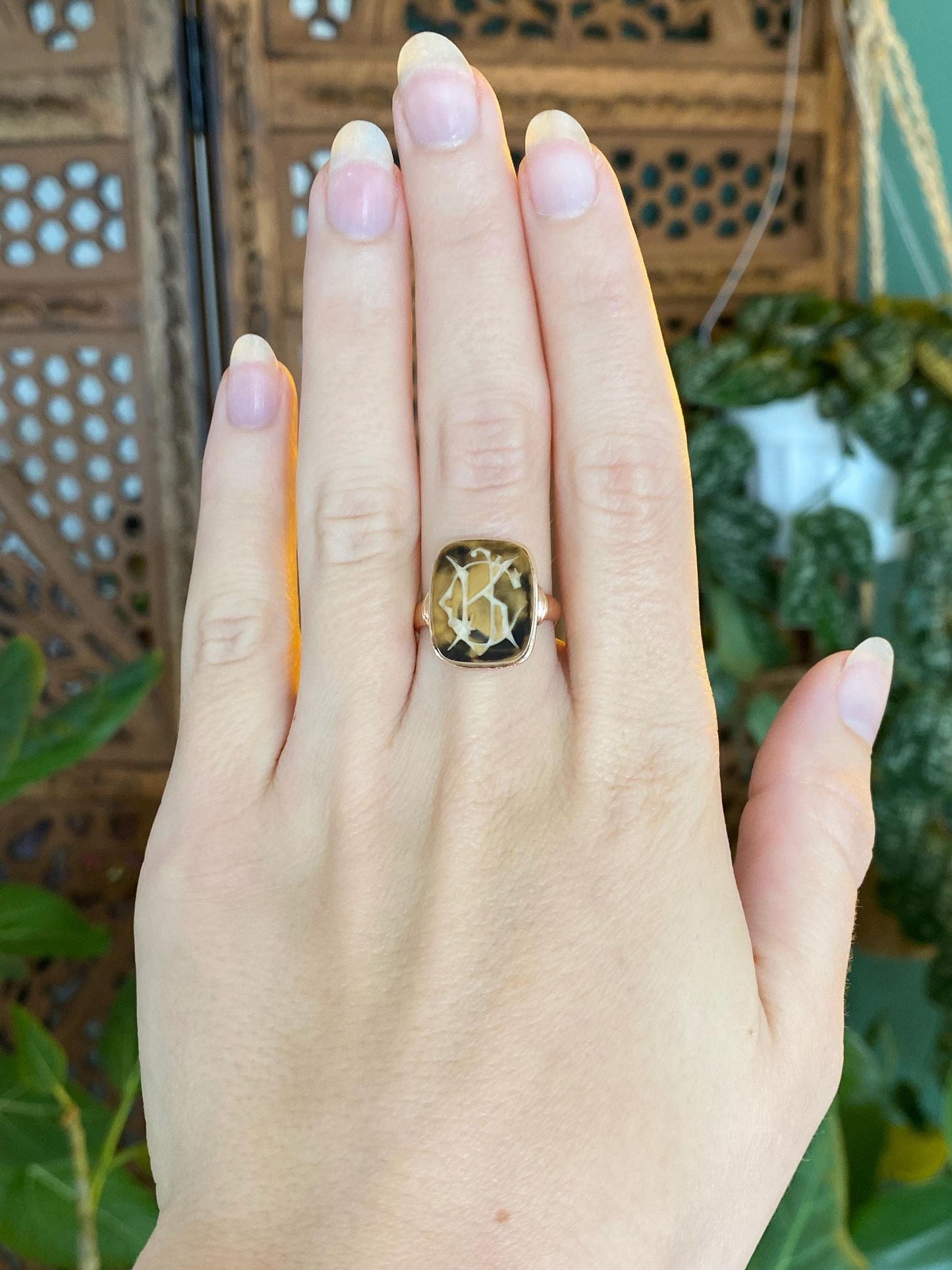 Vintage Solid 10k Rose Gold Carved Agate Monogram Ring - Size 7.75