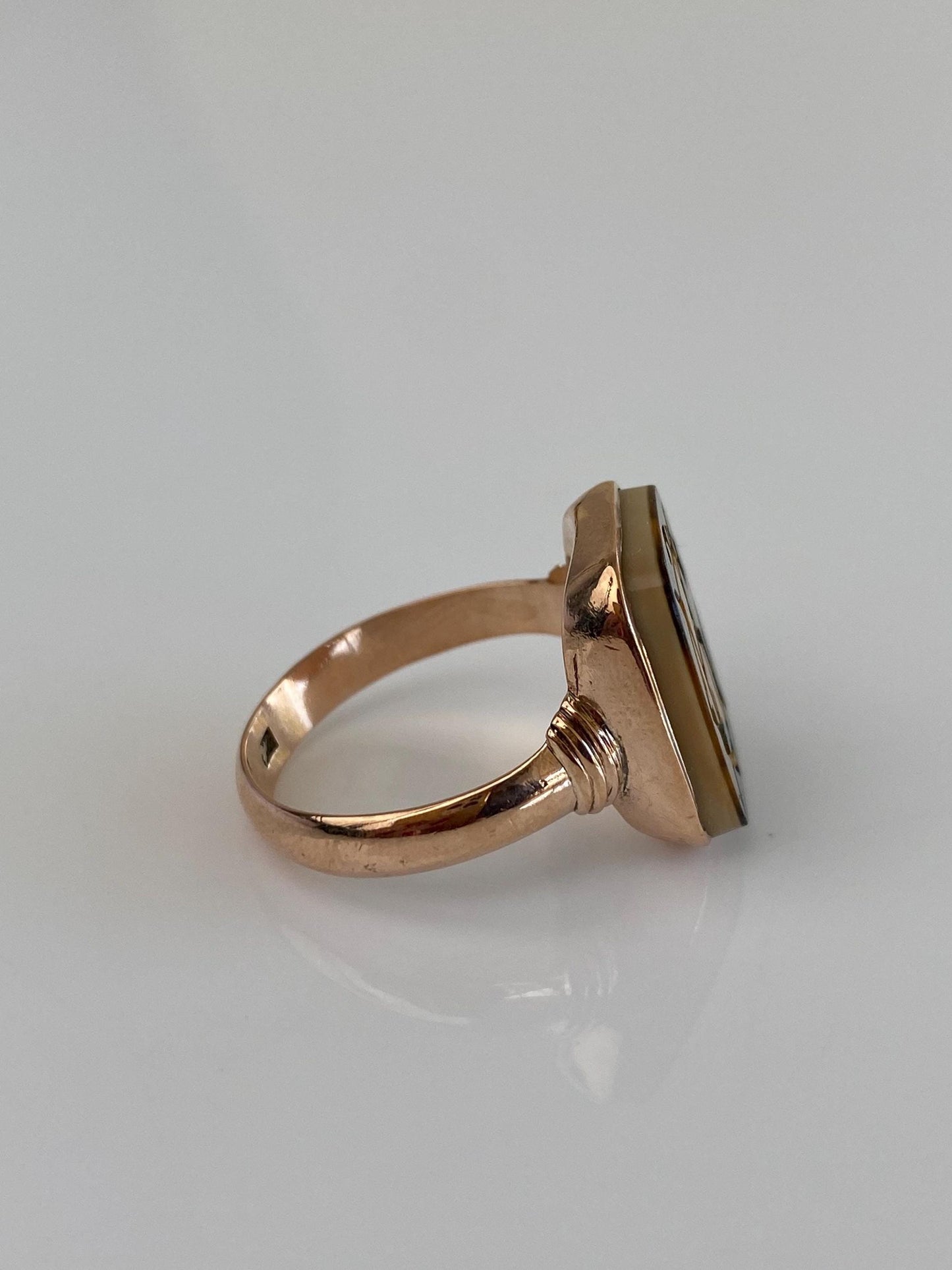 Vintage Solid 10k Rose Gold Carved Agate Monogram Ring - Size 7.75