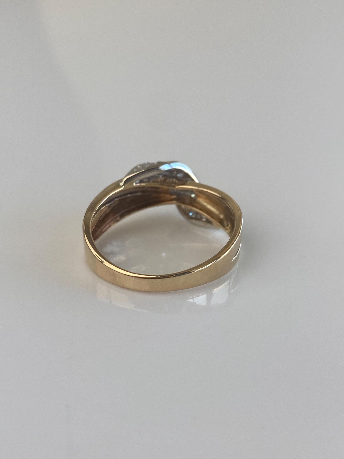 Vintage Solid 14k White & Yellow Gold Diamonds Twist Ring Band - Size 8.5