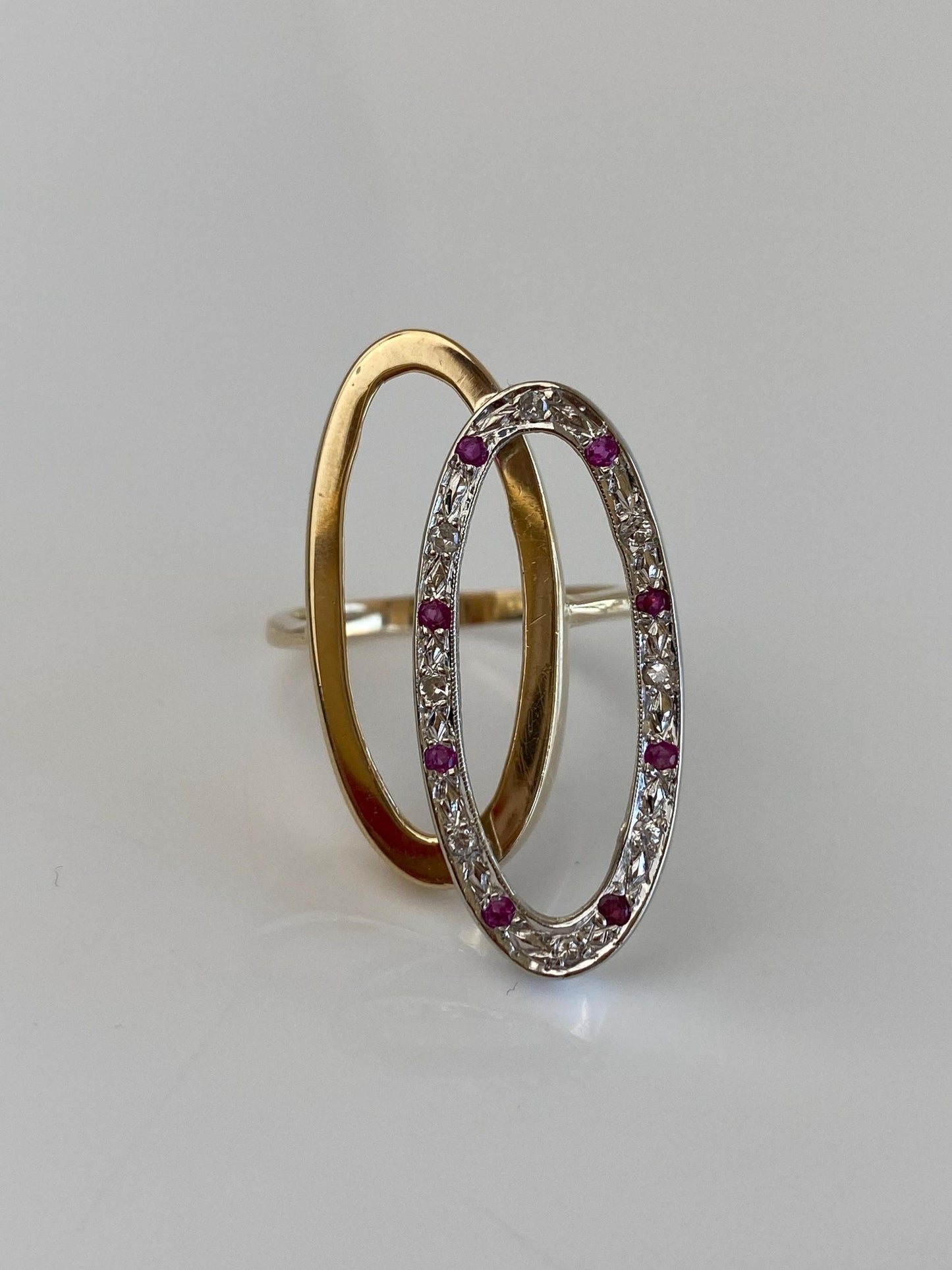 Vintage Solid 14k White & Yellow Gold Diamond Ruby Ovals Ring - Size 7.25