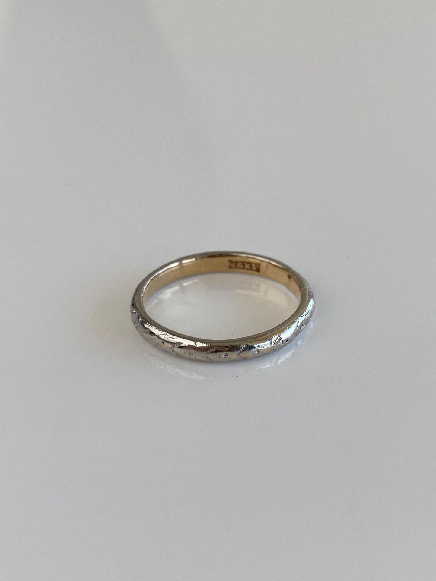 Vintage Solid 14k Yellow Gold & Platinum Designed Ring Band - Size 7