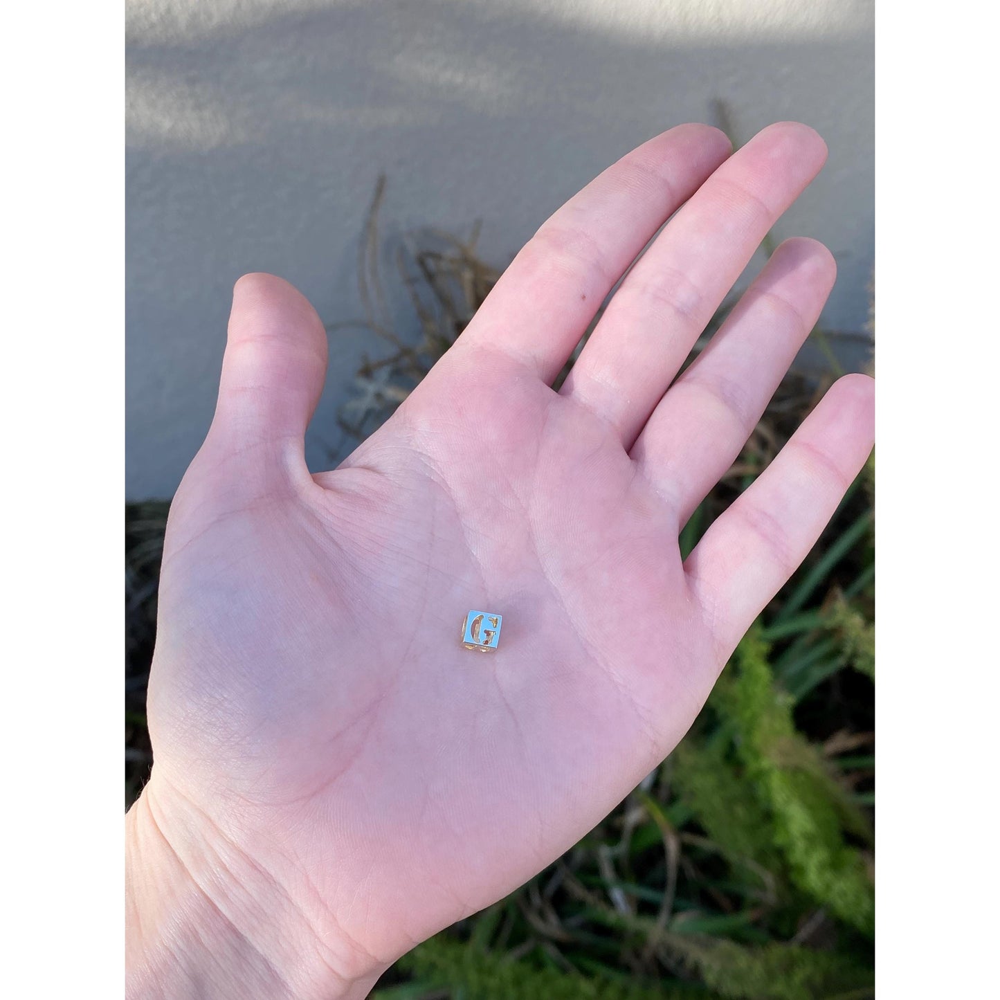 Vintage Solid 14k Yellow Gold Open Cube 'G' Charm