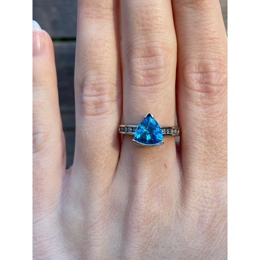 Vintage Solid 10k White Gold Topaz Diamond Ring - Size 6.75