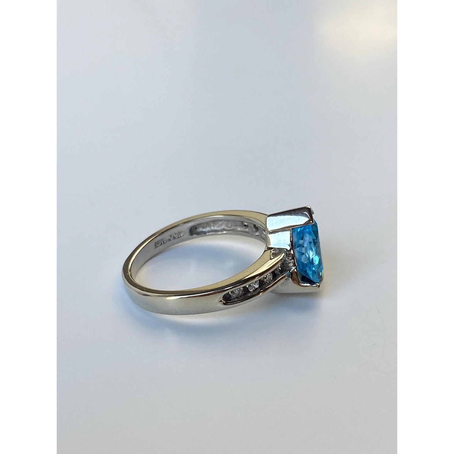 Vintage Solid 10k White Gold Topaz Diamond Ring - Size 6.75