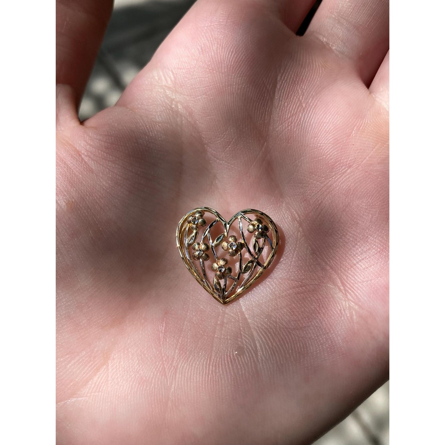 Vintage Solid 10k Tri Tone Gold Diamond Cut Flowers Heart Slide Charm