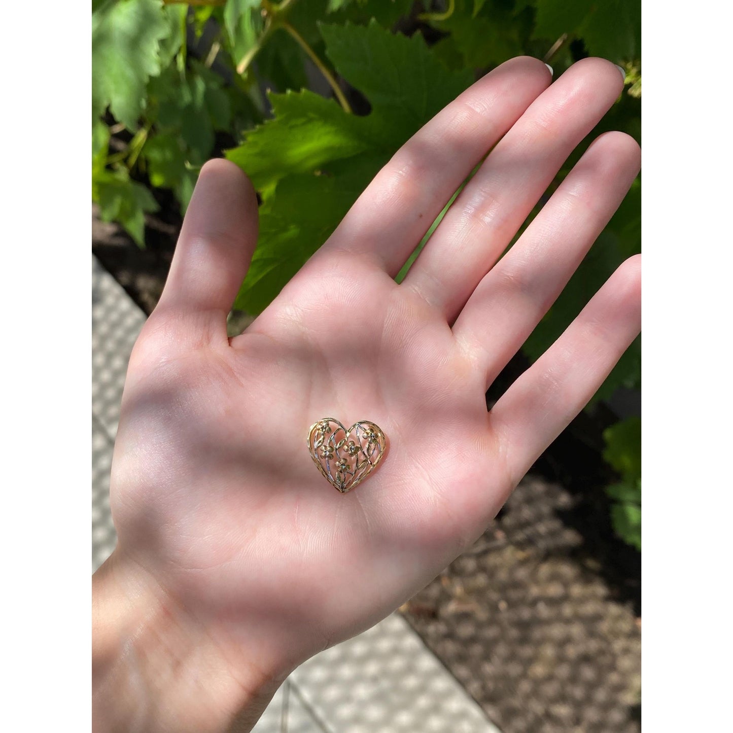 Vintage Solid 10k Tri Tone Gold Diamond Cut Flowers Heart Slide Charm