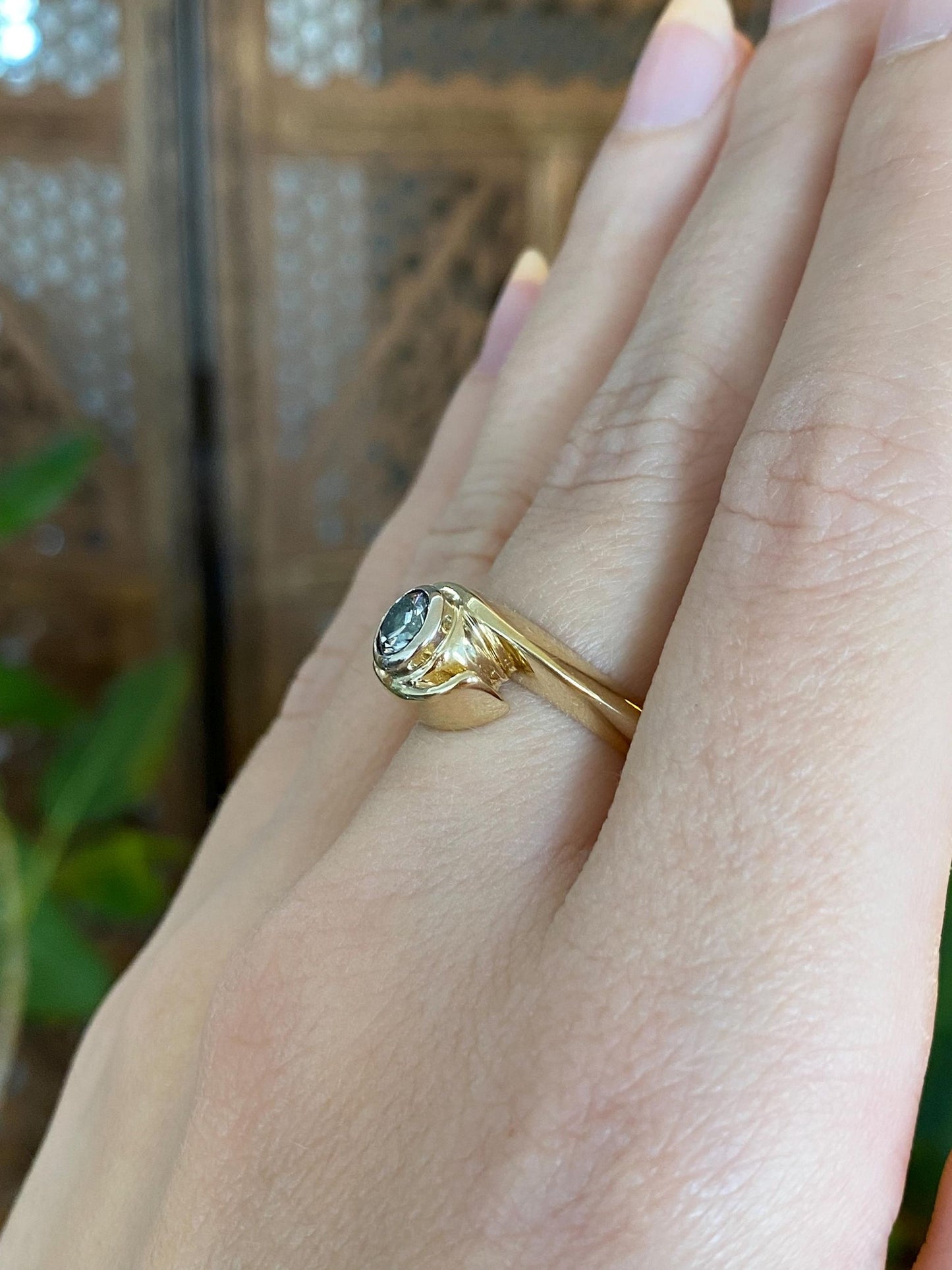 Solid 14k Yellow Gold 0.5ct Diamond Twist Ring - Size 6.5