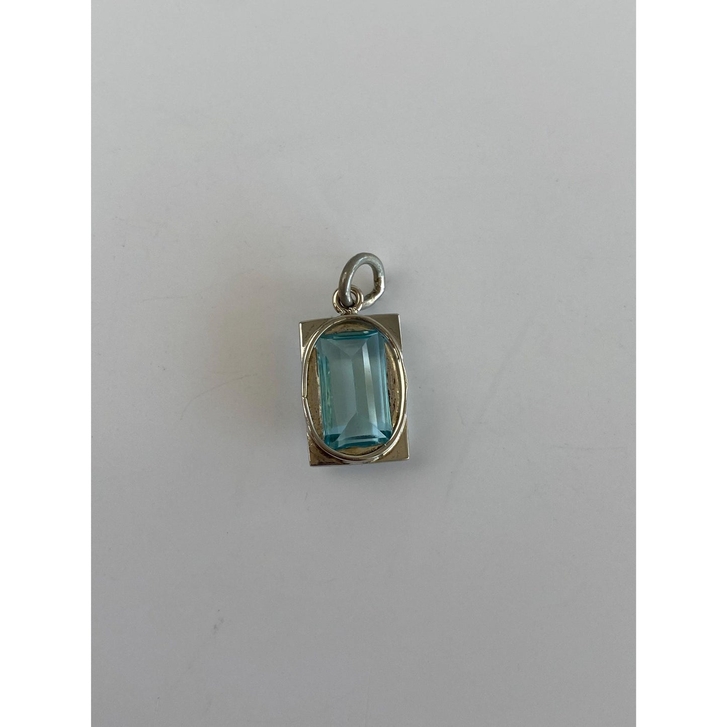 Vintage Solid 10k White Gold Blue Cubic Zirconia Art Deco Charm