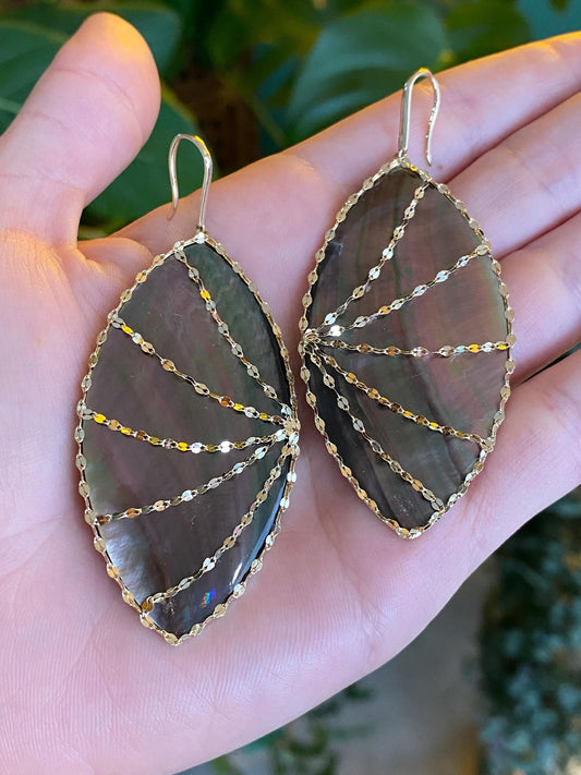 Vintage Solid 14k Yellow Gold Twist Chain Abalone Dangle Earrings