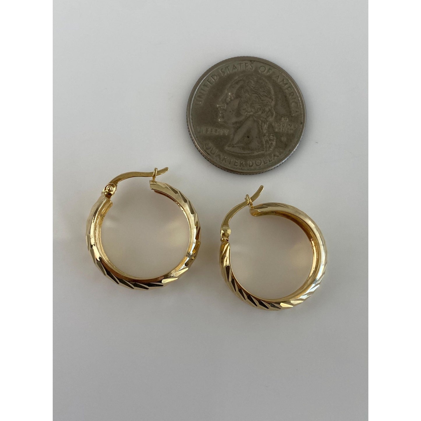 Vintage Solid 14k Yellow Gold Diamond Cut Hoop Earrings
